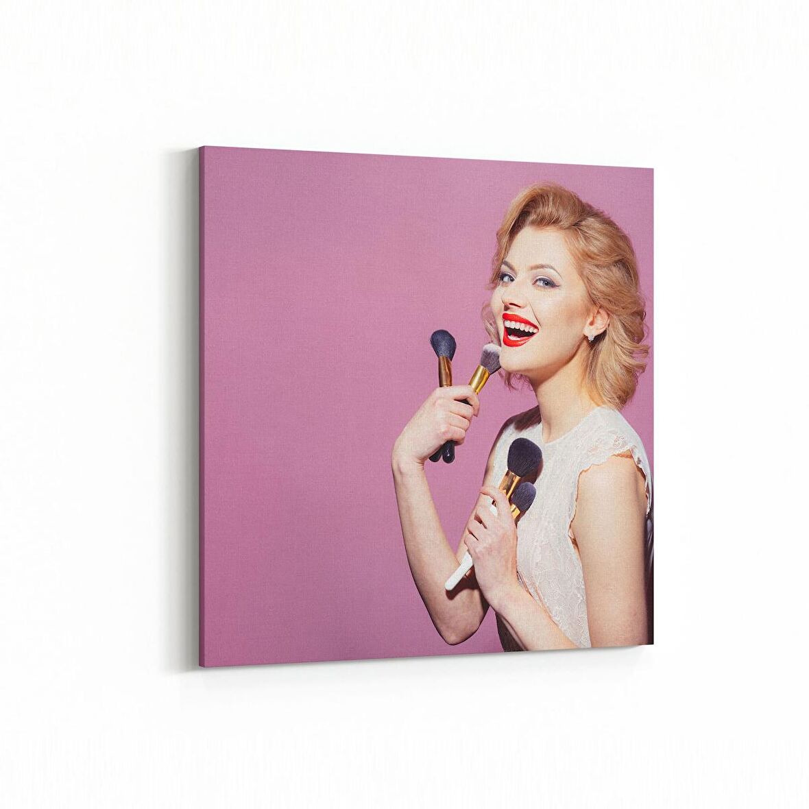 Olla 16741K Model / Manken Görseli Kare Kanvas Tablo (Ölçü: 25X25)