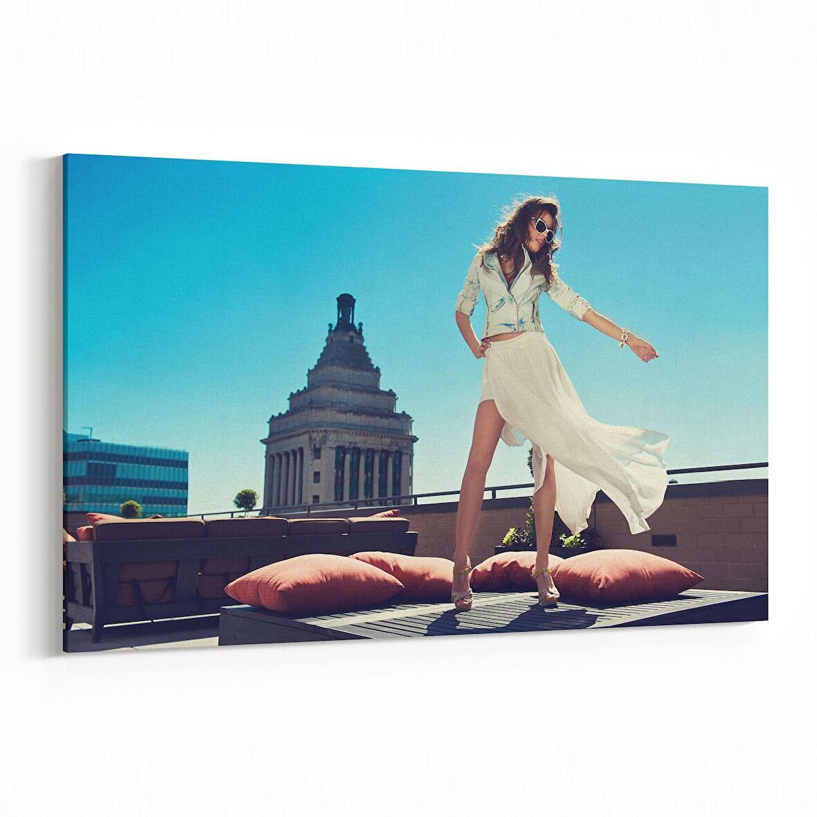 Olla 16808Y Model / Manken Görseli Yatay Kanvas Tablo (Ölçü: 90X60)