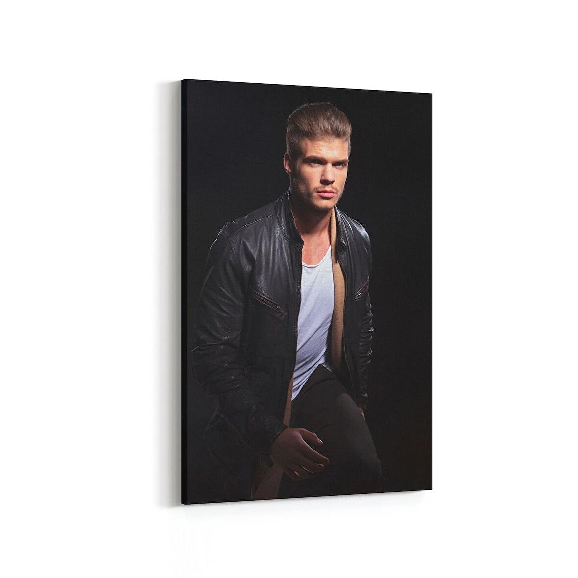 Olla 16818D Model / Manken Görseli Dikey Kanvas Tablo (Ölçü: 100X150)