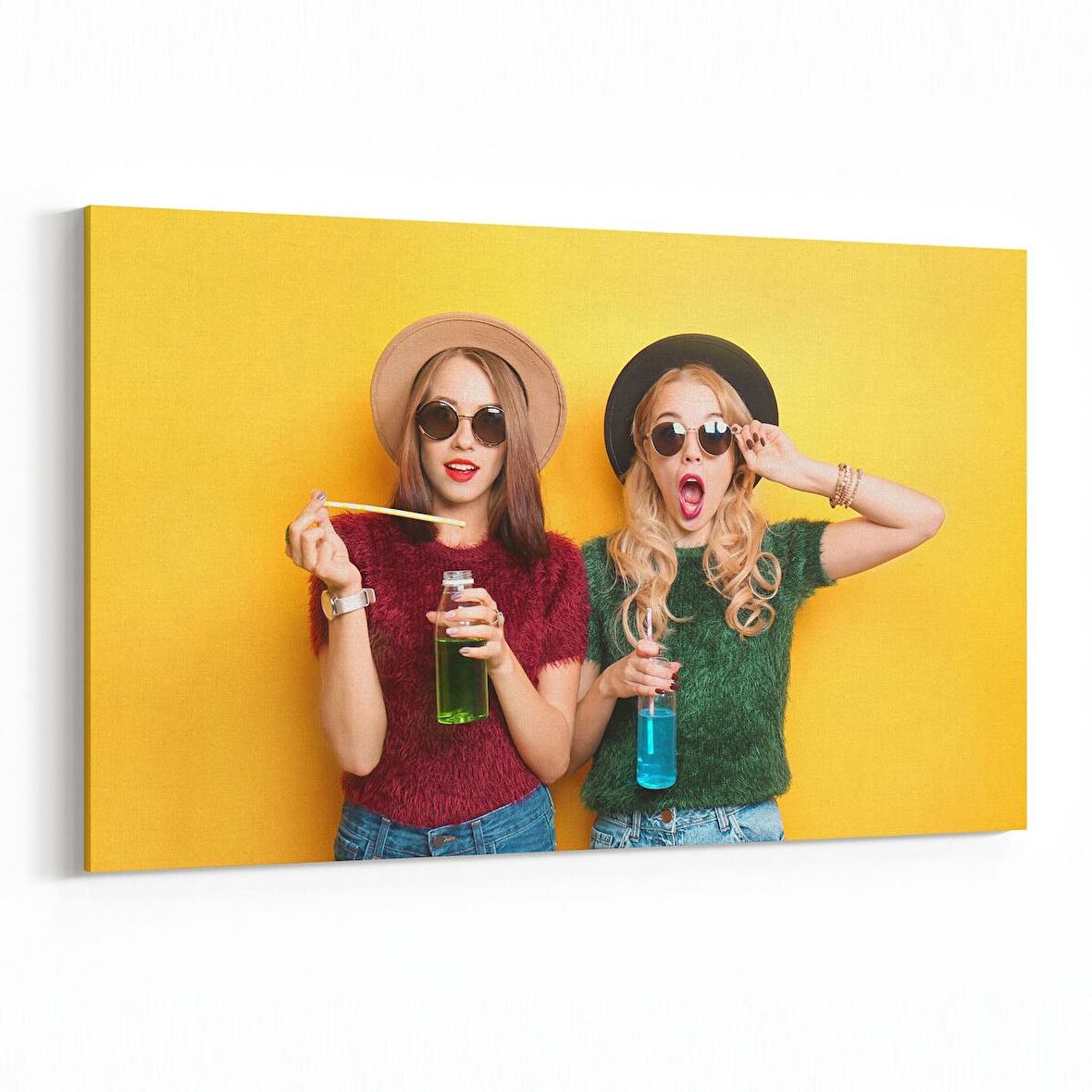 Olla 17020Y Model / Manken Görseli Yatay Kanvas Tablo (Ölçü: 90X60)