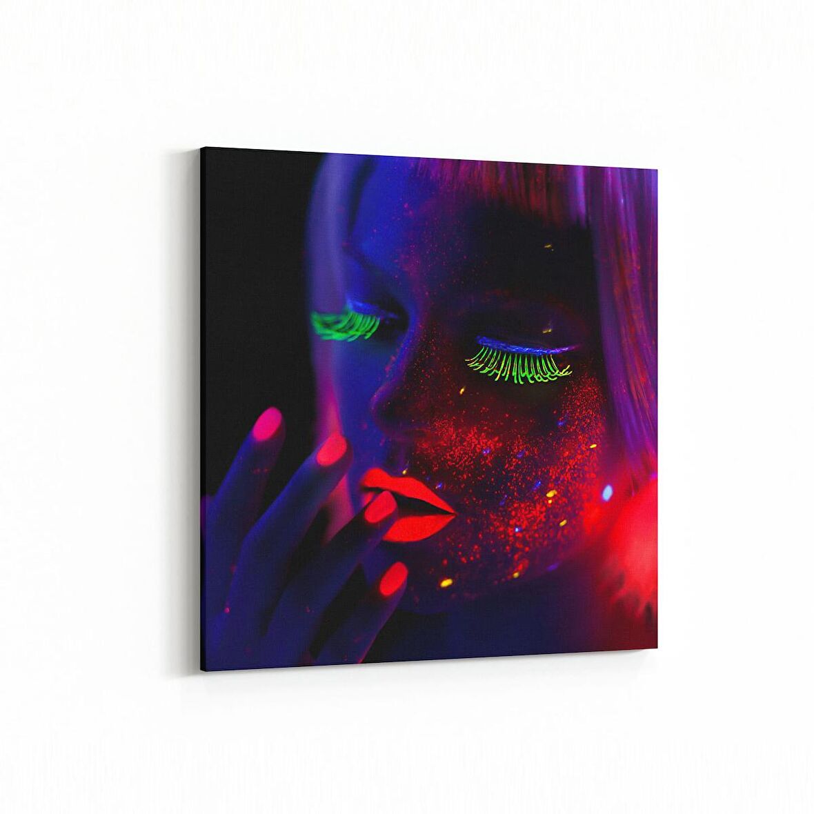 Olla 16861K Model / Manken Görseli Kare Kanvas Tablo (Ölçü: 30X30)