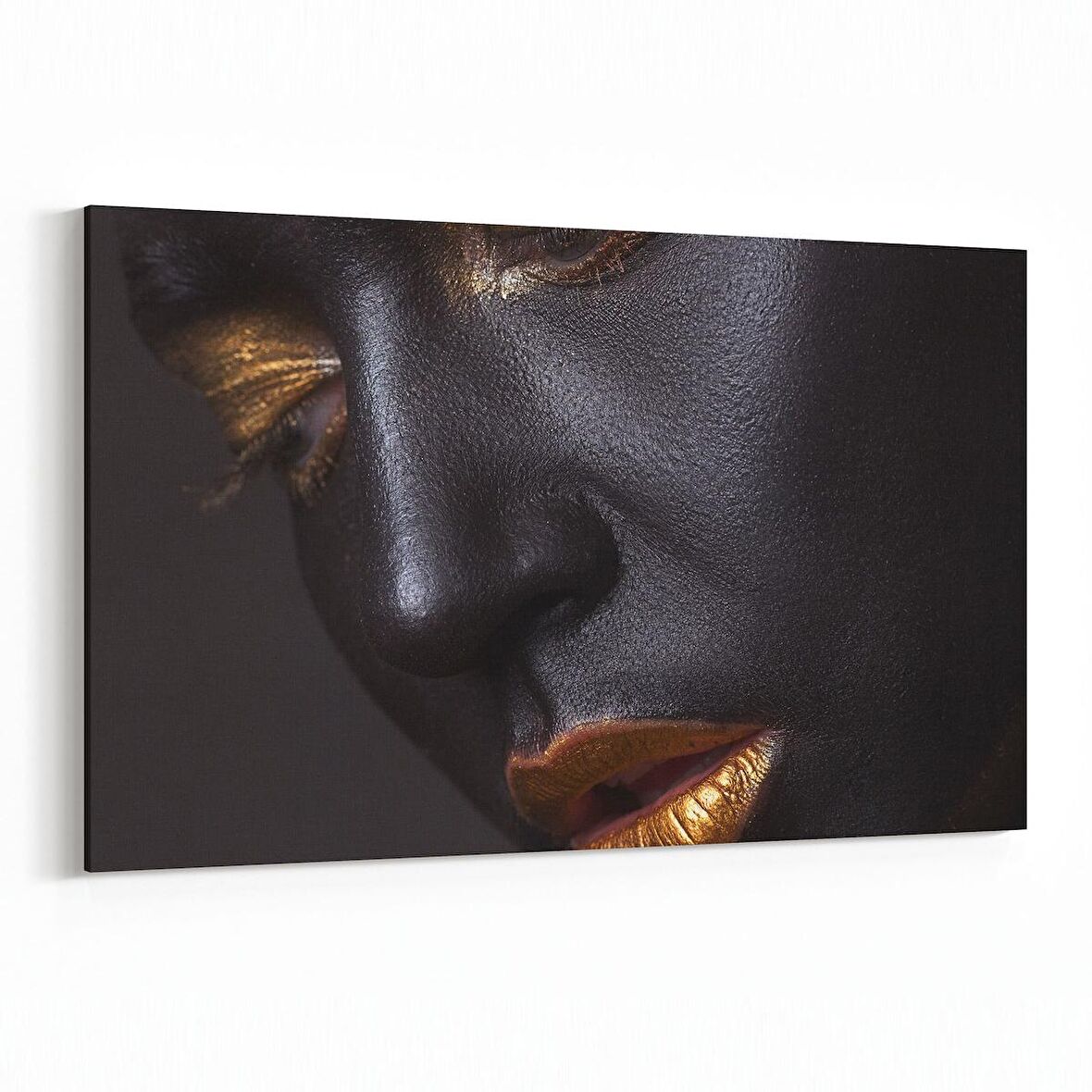 Olla 16762Y Model / Manken Görseli Yatay Kanvas Tablo (Ölçü: 30X20)