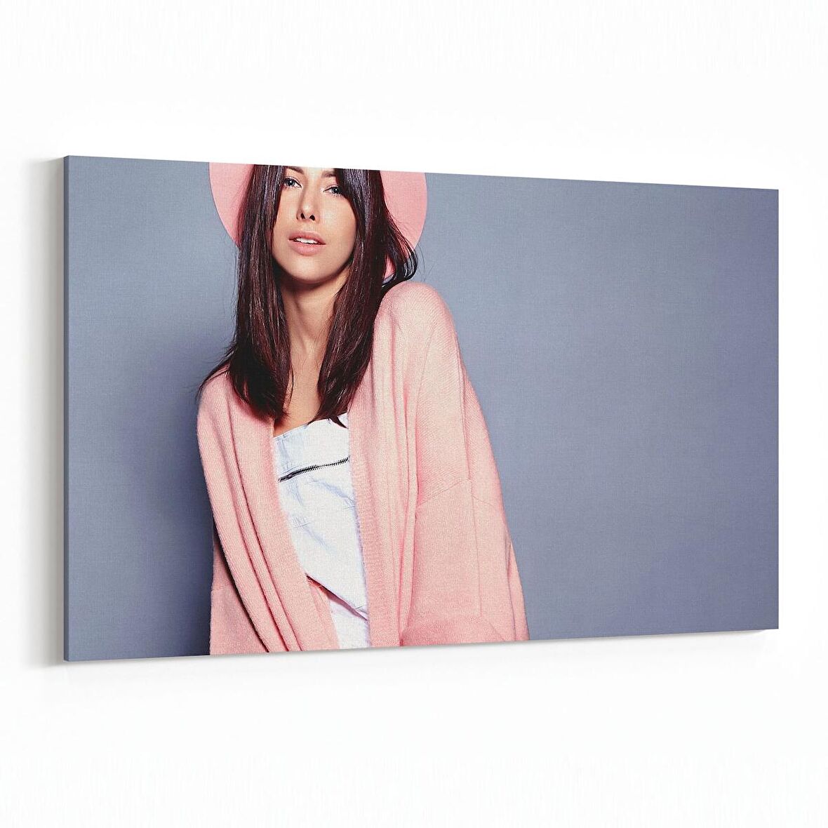 Olla 16979Y Model / Manken Görseli Yatay Kanvas Tablo (Ölçü: 90X60)