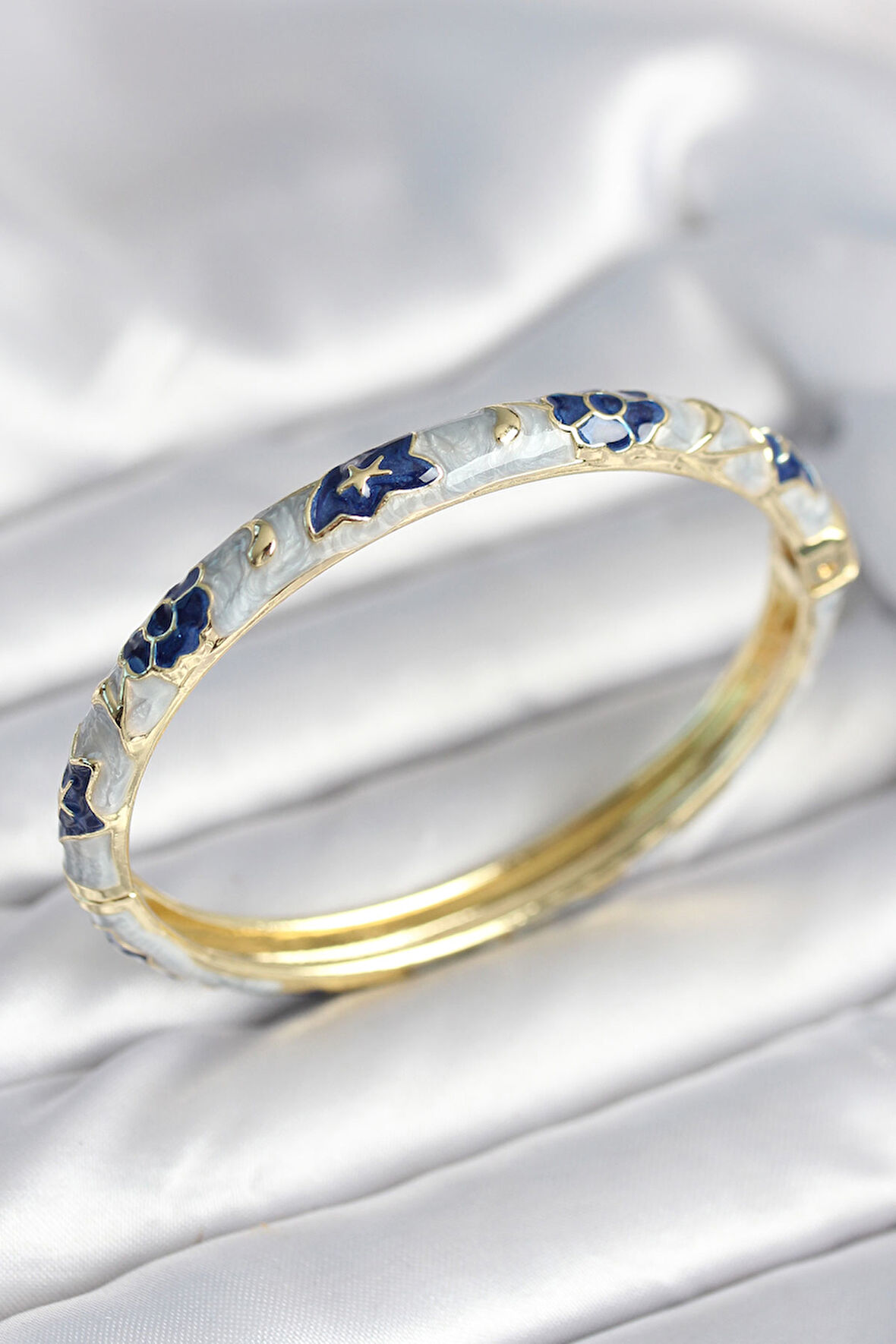 Mavi Renk Detaylı Mineli Kelepçe - TJ-BB8010