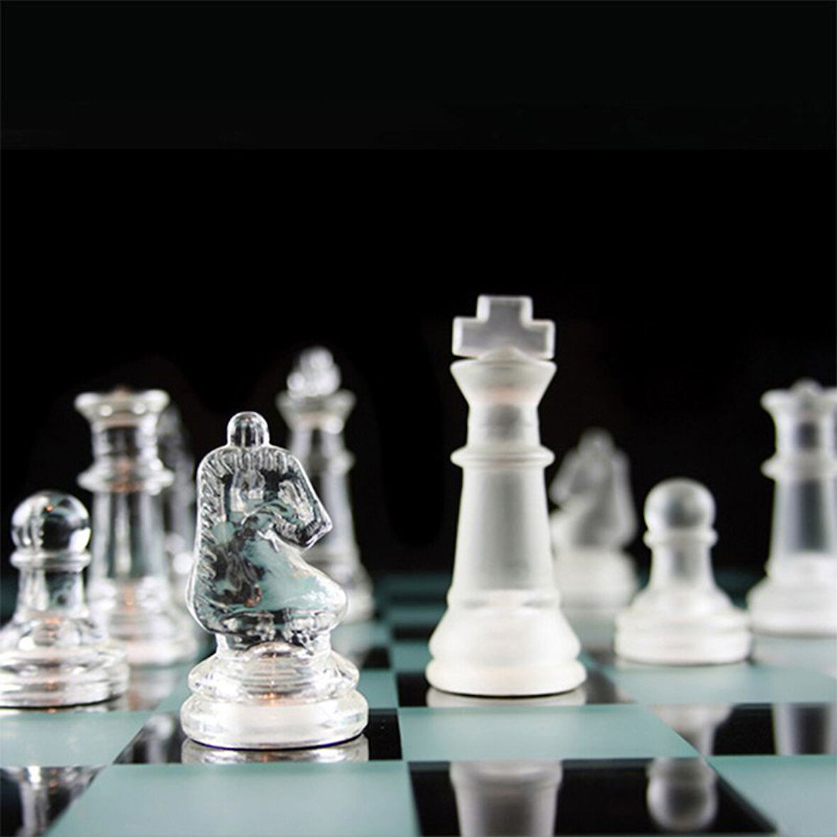 Glass Chess Cam Satranç Takımı (35 cm x 35 cm)