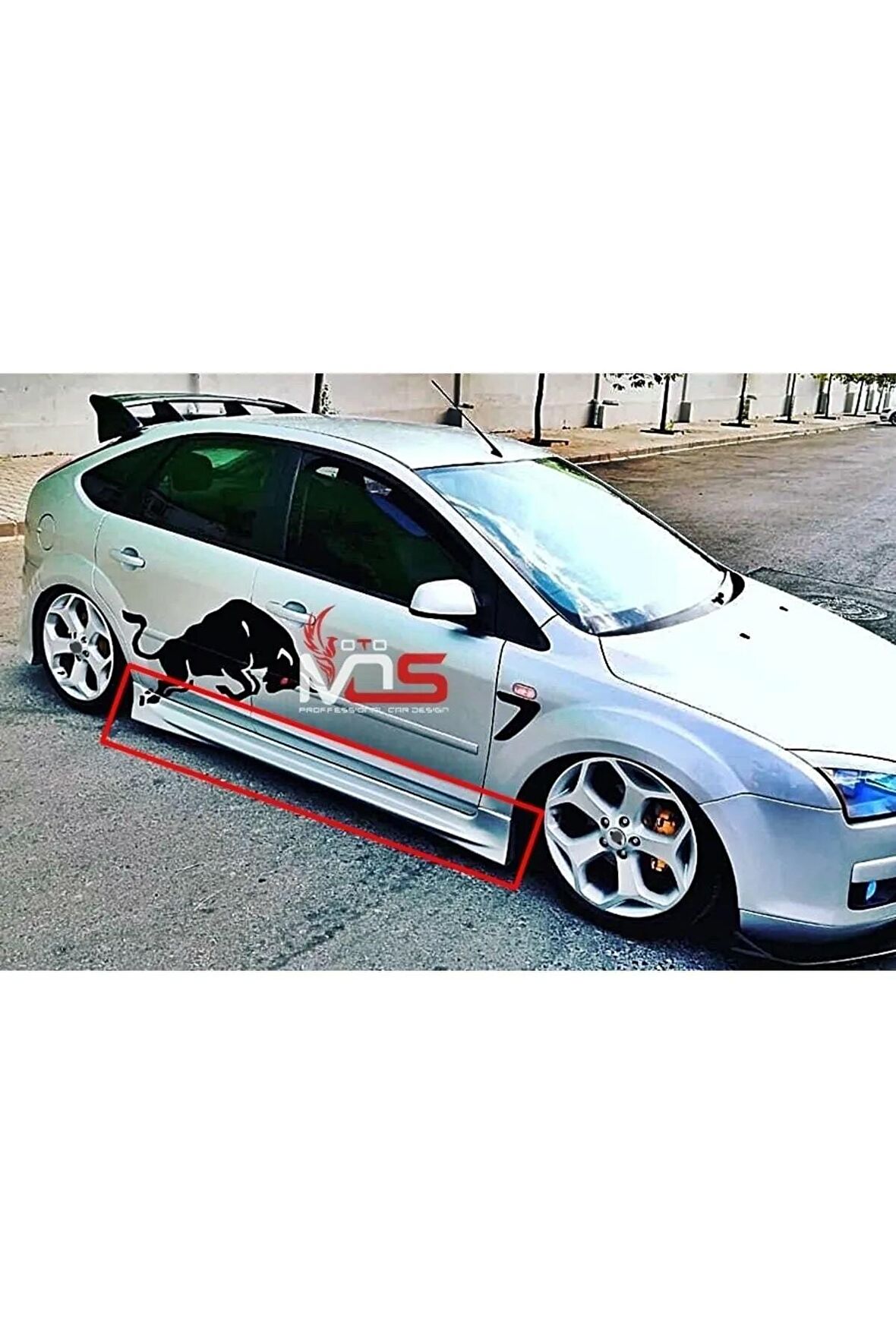 FORD FOCUS 2 HB SEDAN RS MARŞPİYEL SAĞ SOL TK FİBERGLASS BOYASIZ