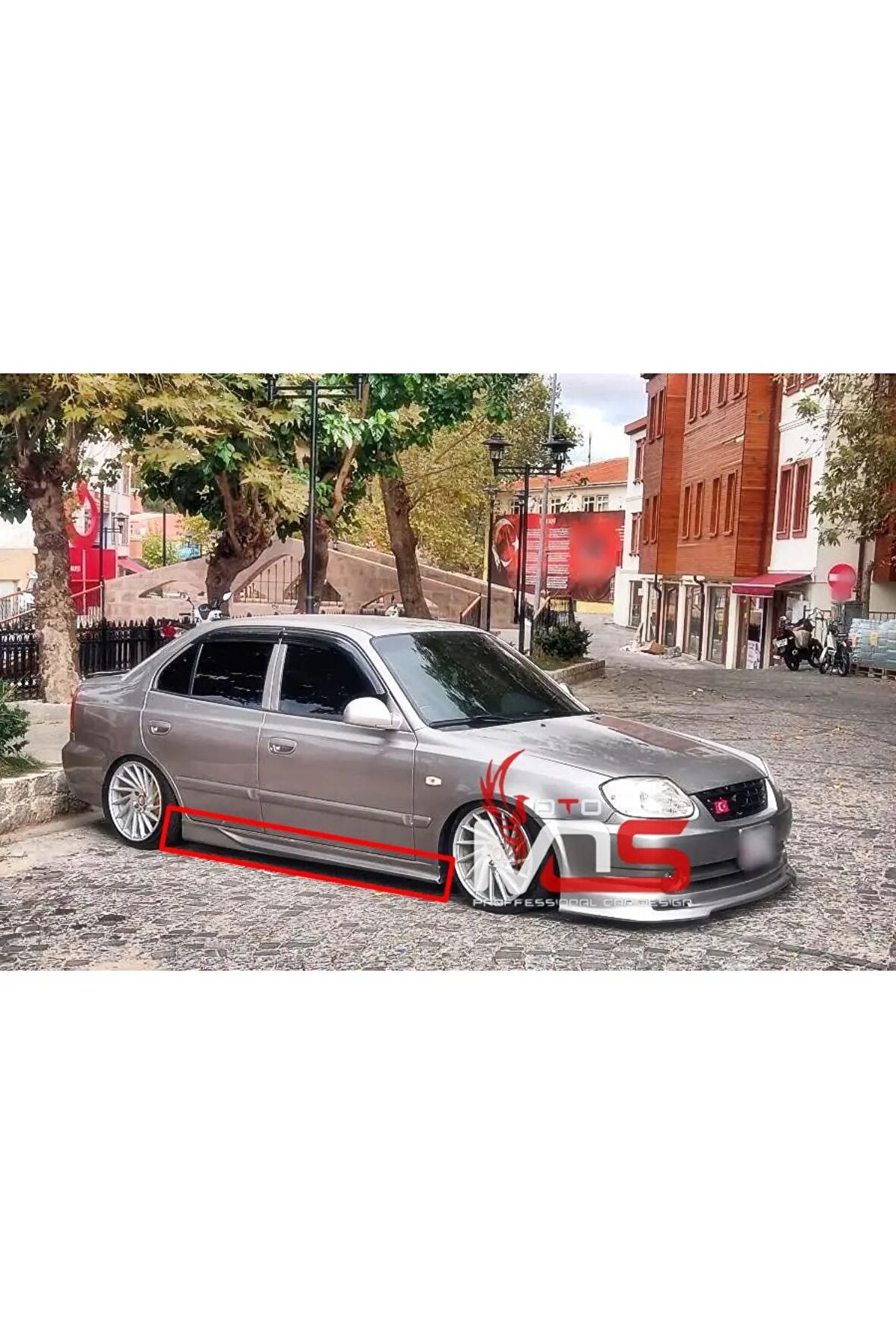 HYUNDAİ ACCENT ADMİRE CUSTOM MARŞPİYEL SAĞ SOL TAKIM FİBERGLASS BOYASIZ