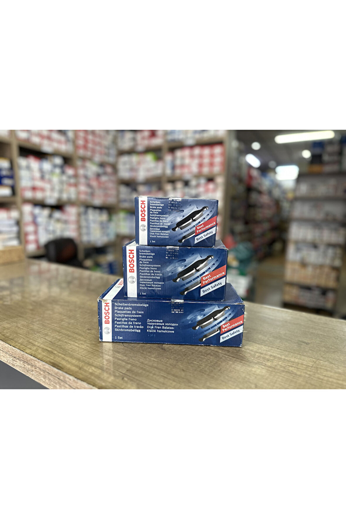 Fren Balata Astra H-G 98-12 / Zafıra 01=> / Combo C 01=> Ark/Bosch-0986495218/1605995