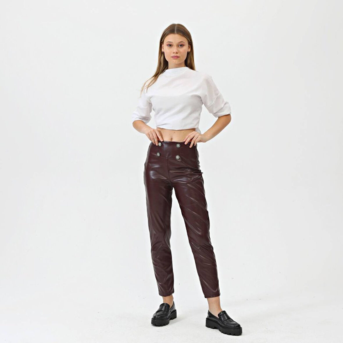 Düğmeli̇ Yan Fermuarli Deri̇ Pantolon