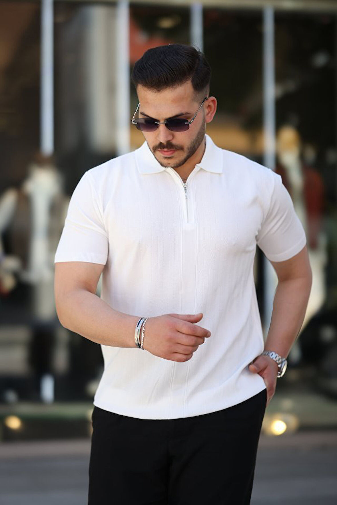 Erkek Yakası Fermuarlı Kısa Kollu T-shirt