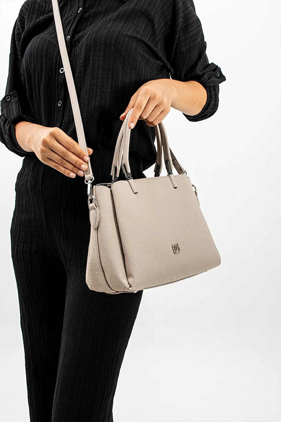 Just Polo JP4018  Kadın Gofraj Baskılı 3 Bölmeli Ayarlanabilir Uzun Askılı El Ve Omuz Çantası OZT401