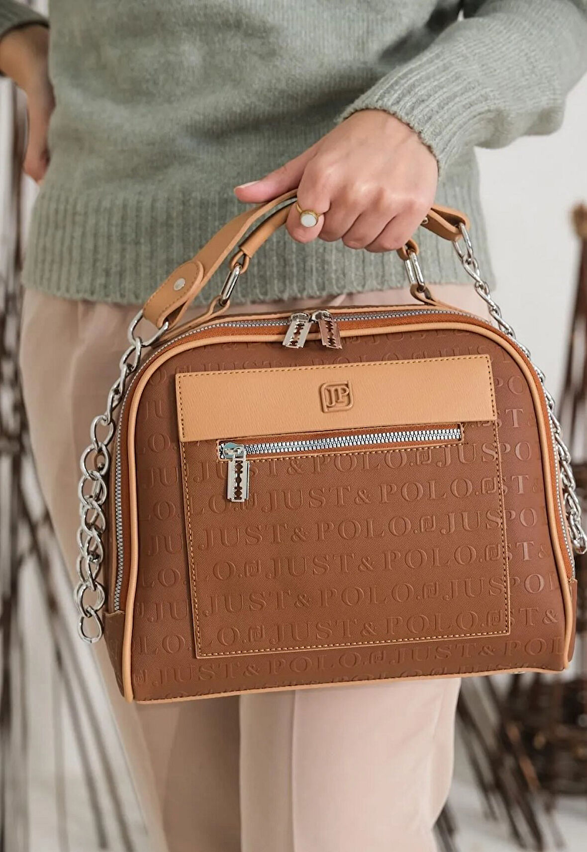 Just Polo JP4025  Gofraj Baskılı Yeni Sezon 4 Bölmeli Omuz ve Çapraz Çantası OZT4025