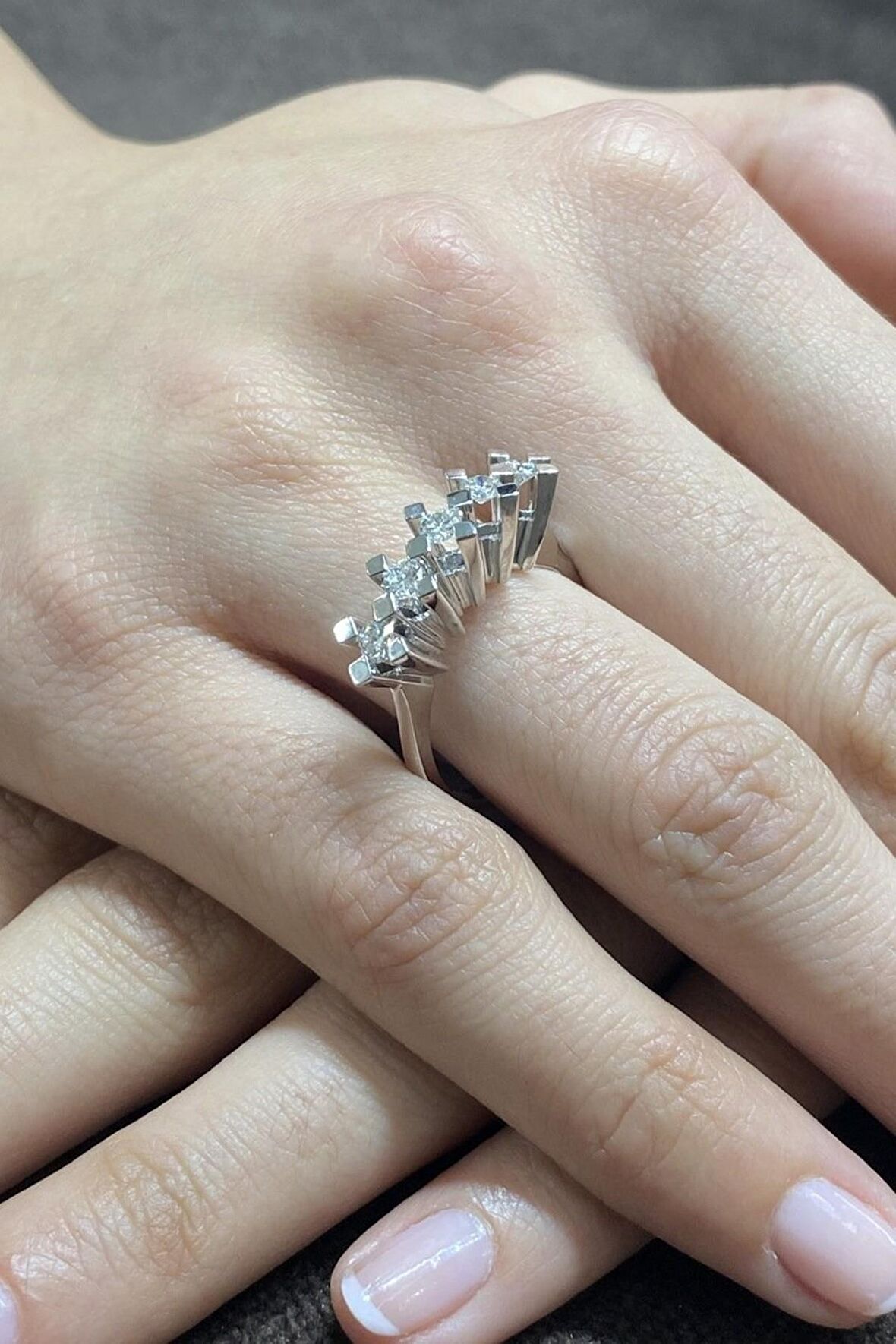 Zümrüt Sarraf 0.42 Karat 14 Ayar Pırlanta Beştaş Kadın Yüzük