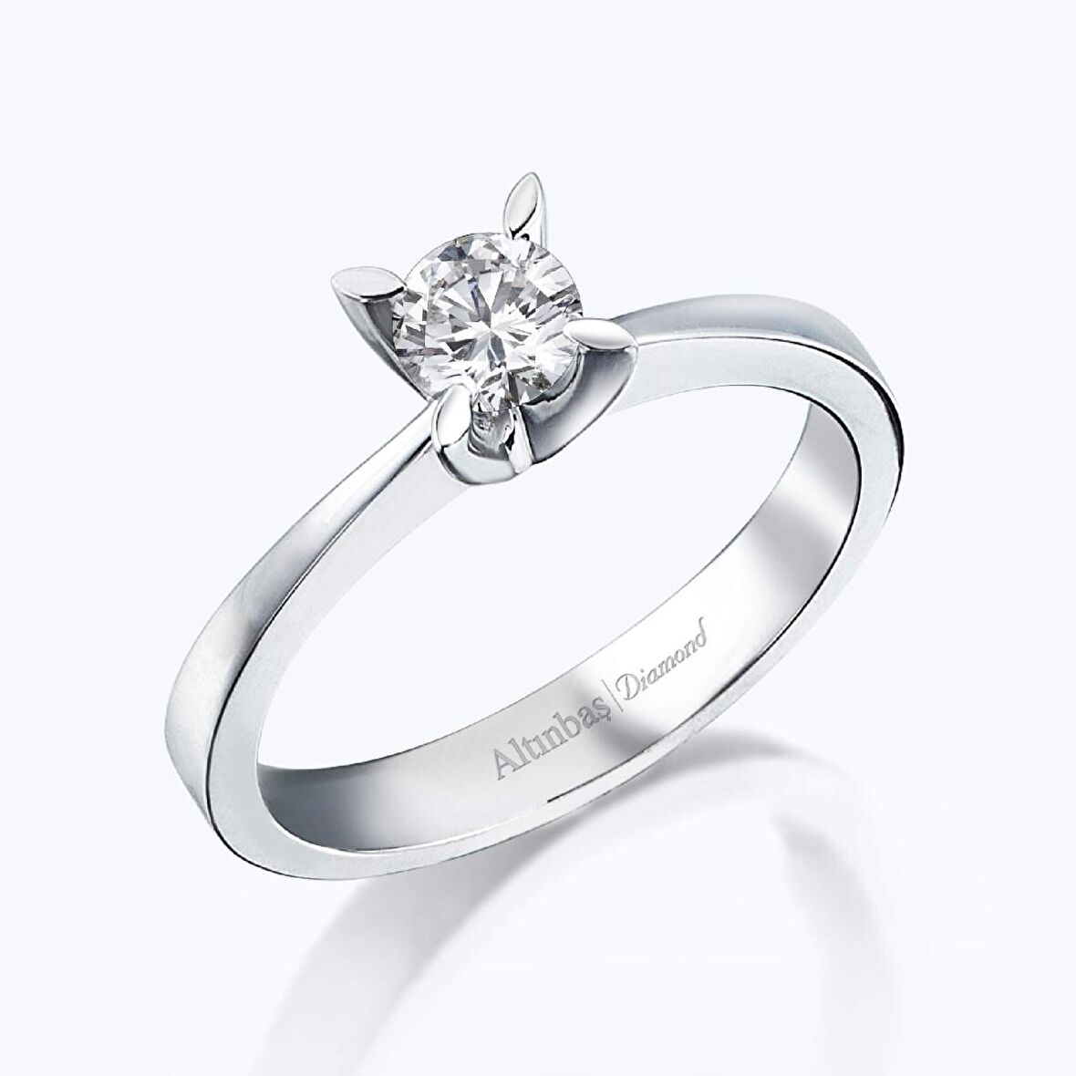 Pırlanta Tektaş Yüzük