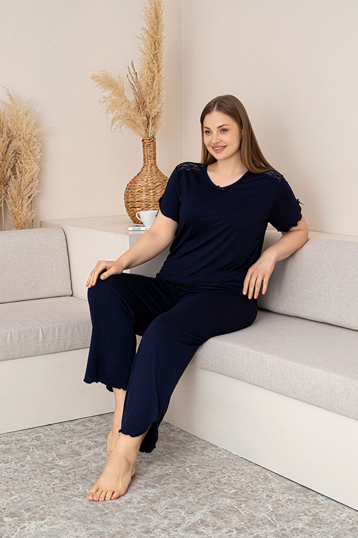 “Bambu Kumaş Büyük Beden Kadın Dantelli Uzun Kollu Pijama Takımı – Yumuşak, Nefes Alabilir, Şık ve Rahat, M-5XL”