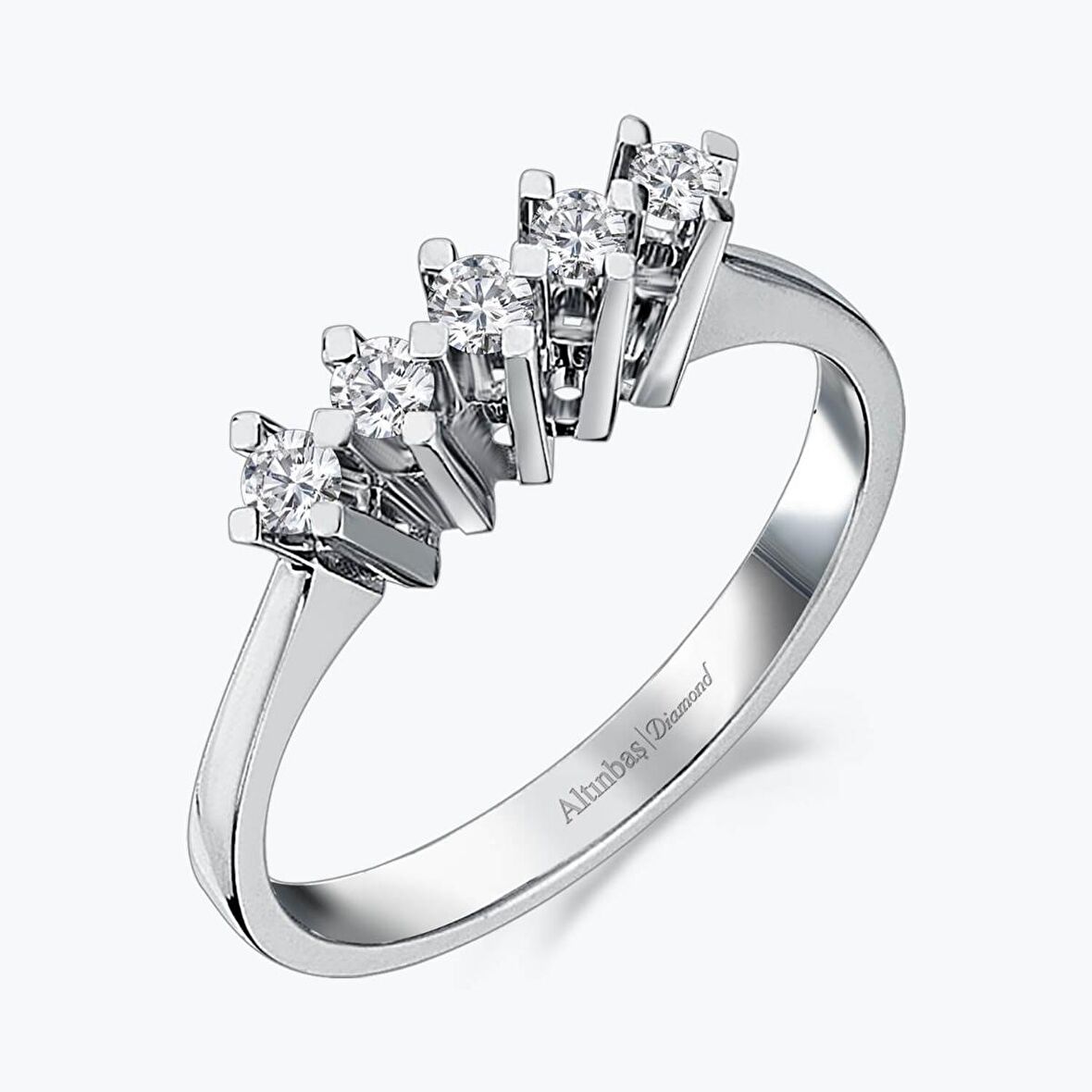 Pırlanta Beştaş Yüzük