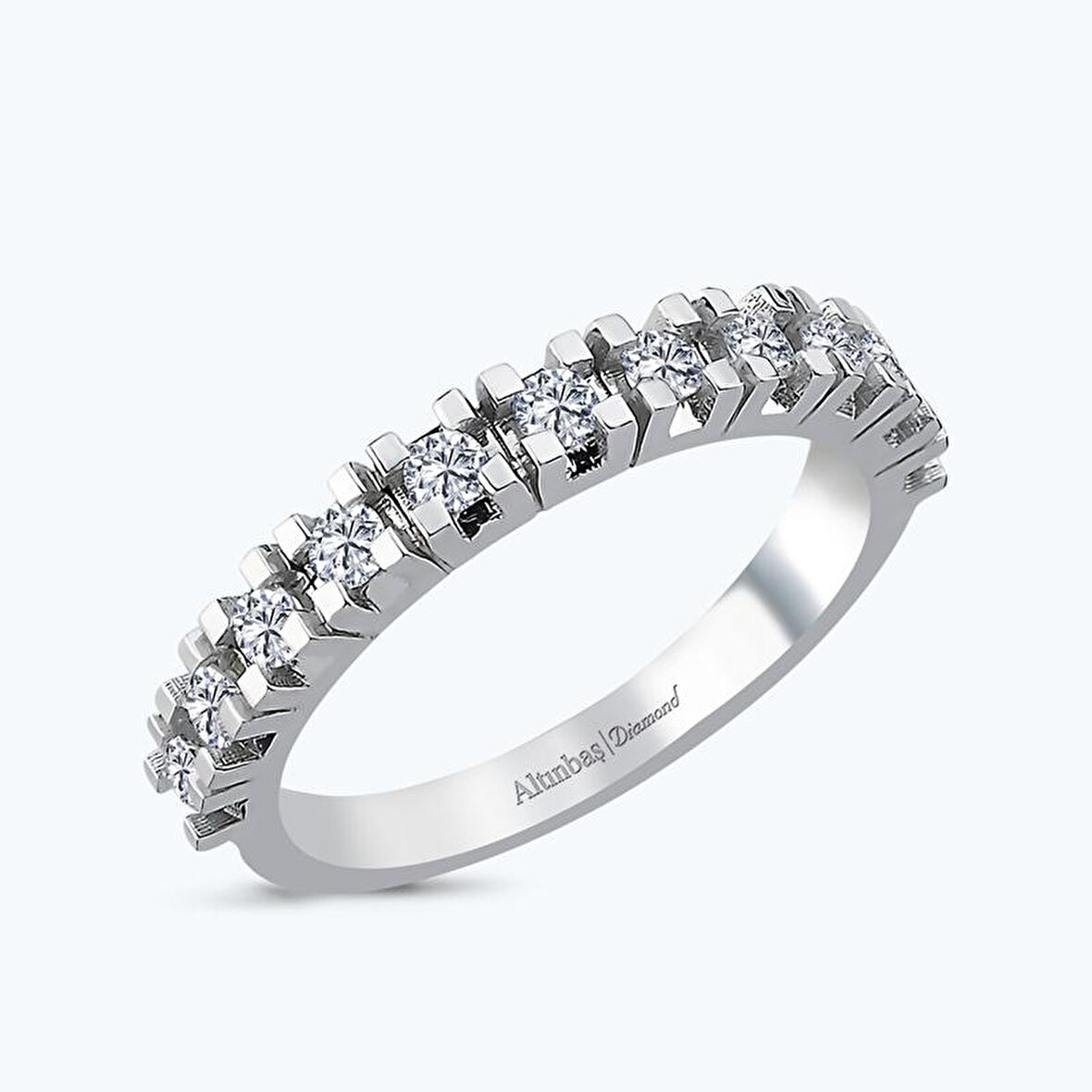 Pırlanta Yarım Tur Yüzük