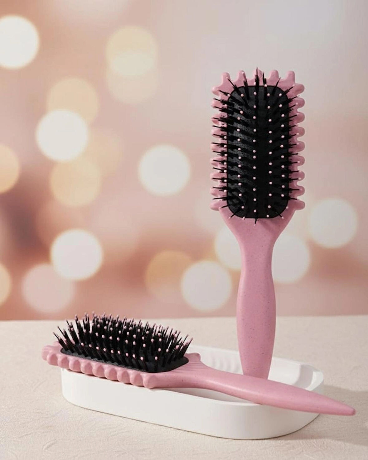 HACİM VEREN, BUKLE BELİRGİNLEŞTİRİCİ, ŞEKİLLENDİRİCİ SAÇ FIRÇASI, BELİRGİN BUKLELER