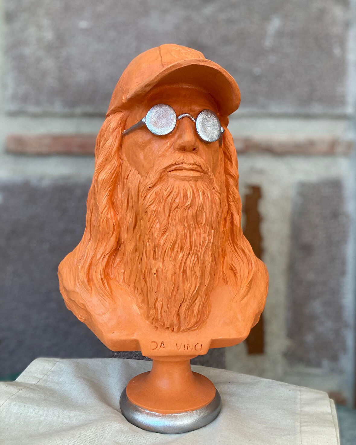 Neon Leonardo  da Vinci Büst Turuncu