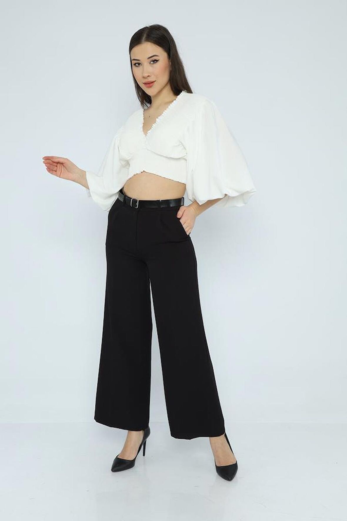 Geniş Paça Kemerli Siyah Kadın Pantolon