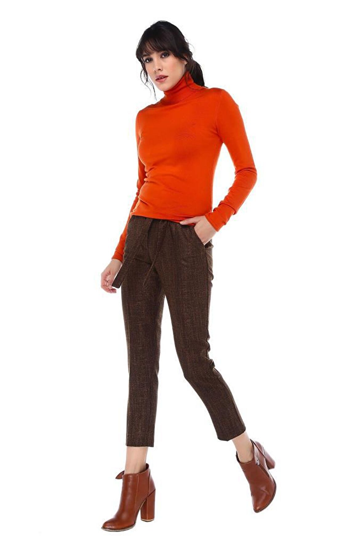 Kuşaklı Kırçıllı Kahverengi Bilek Kadın Pantolon