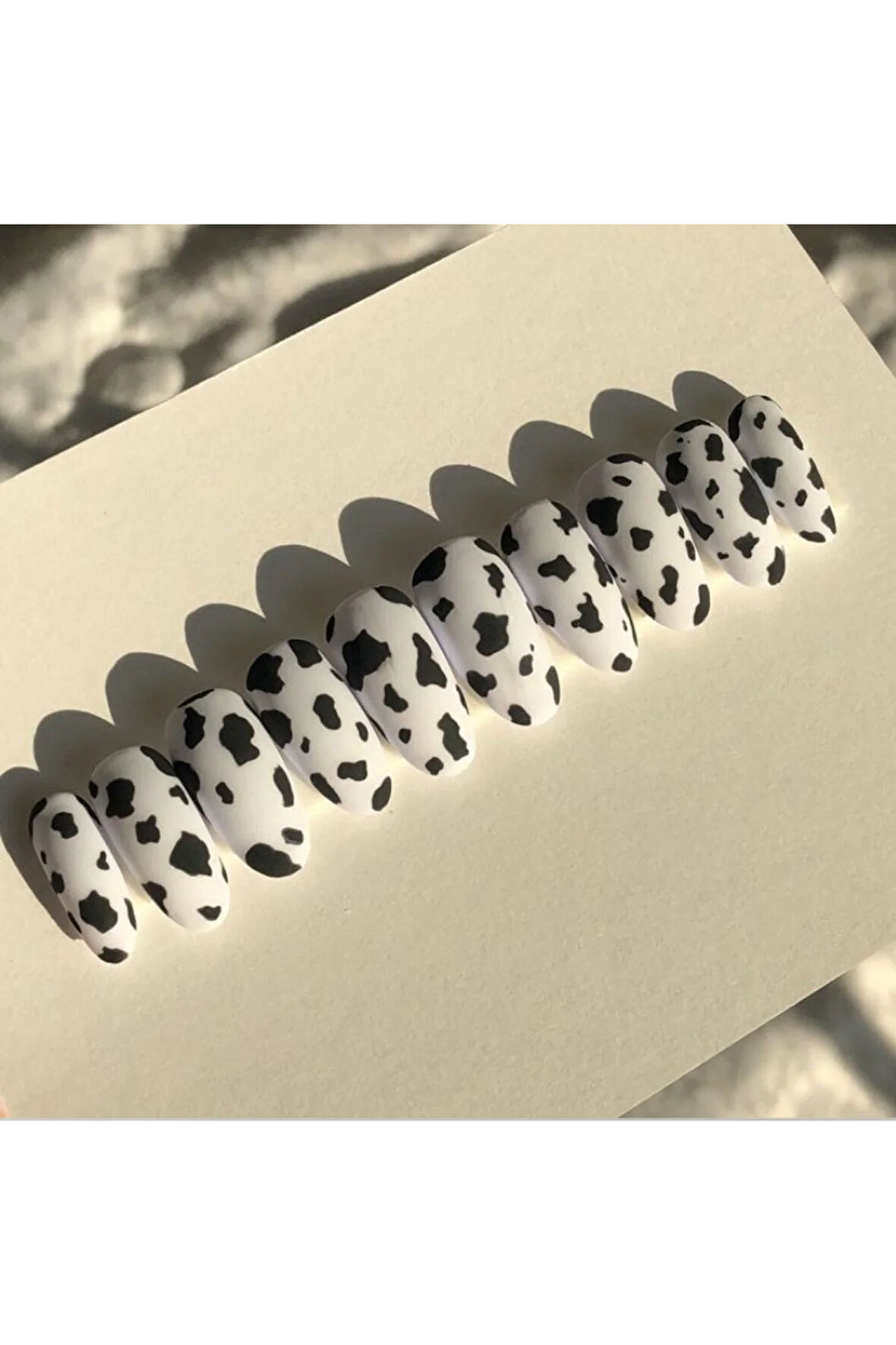 12'li Hazır Takma Tırnak (Yanında Bant Yapıştırıcı ile Birlikte)