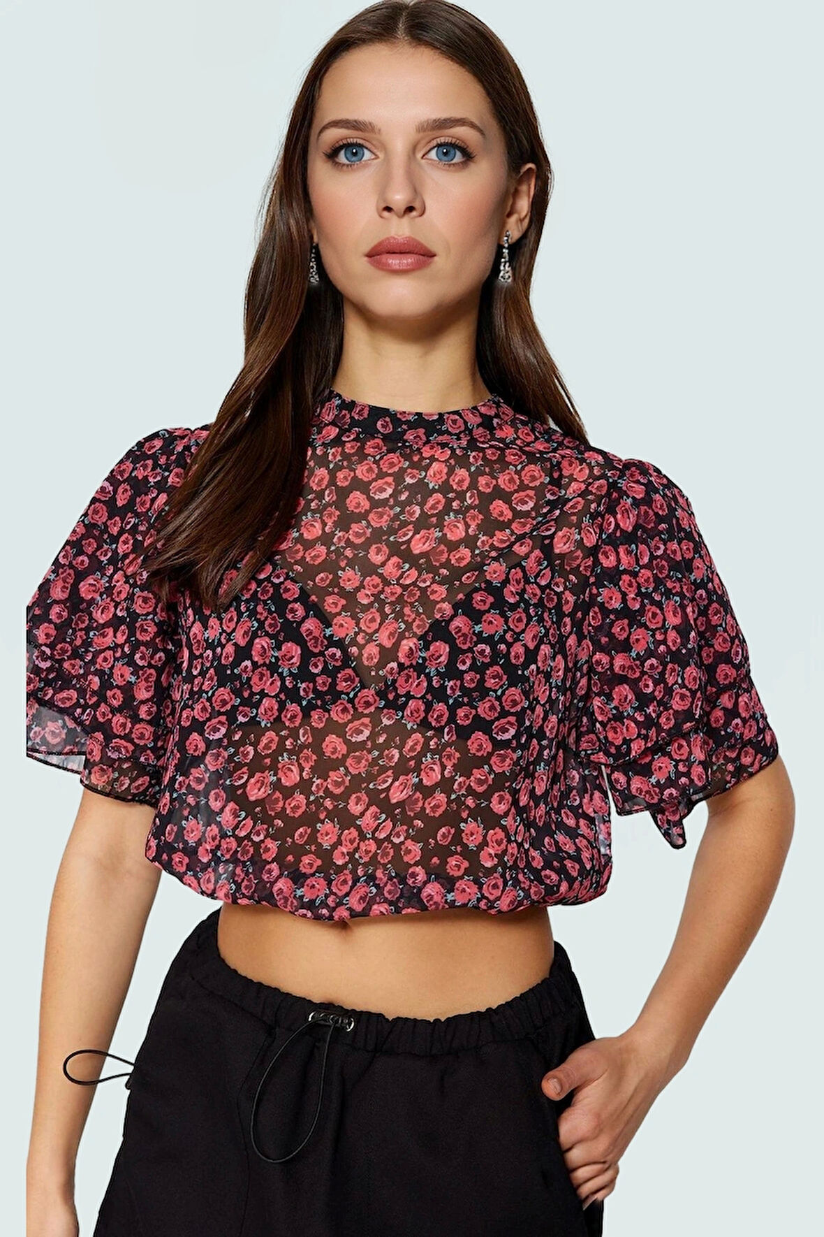 Şifon Kumaşlı Çiçek Desenli Bisiklet Yaka Crop Bluz Yazlık Casual Özel Tasarım Uzun Ömürlü