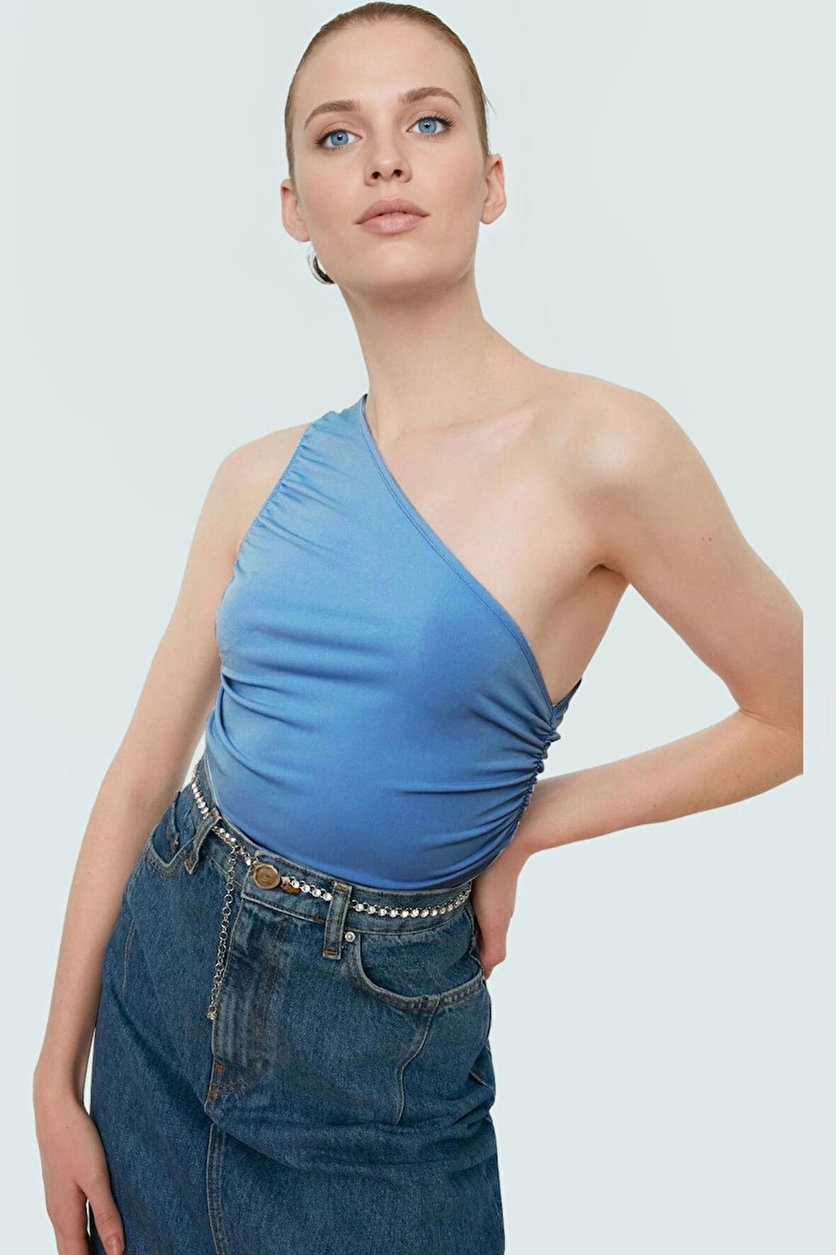 Tek Omuz Kolsuz Örme Bluz Fitted Vücut Mükemmel Uyum Zarifane Tasarım Şık Görünüm