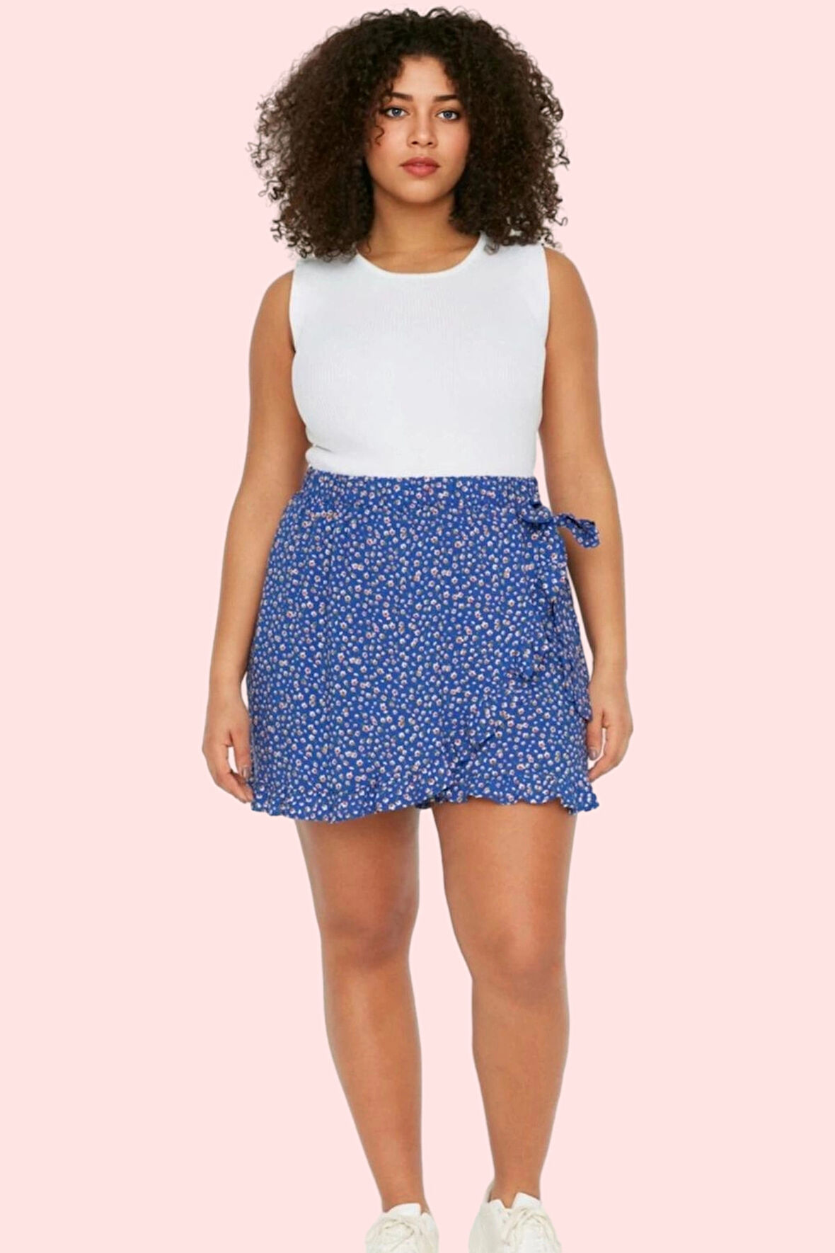 Kadın Çiçek Desenli Şort Etek Fermuarlı Straight Kalıp Büyük Beden Yazlık Günlük Kombinler