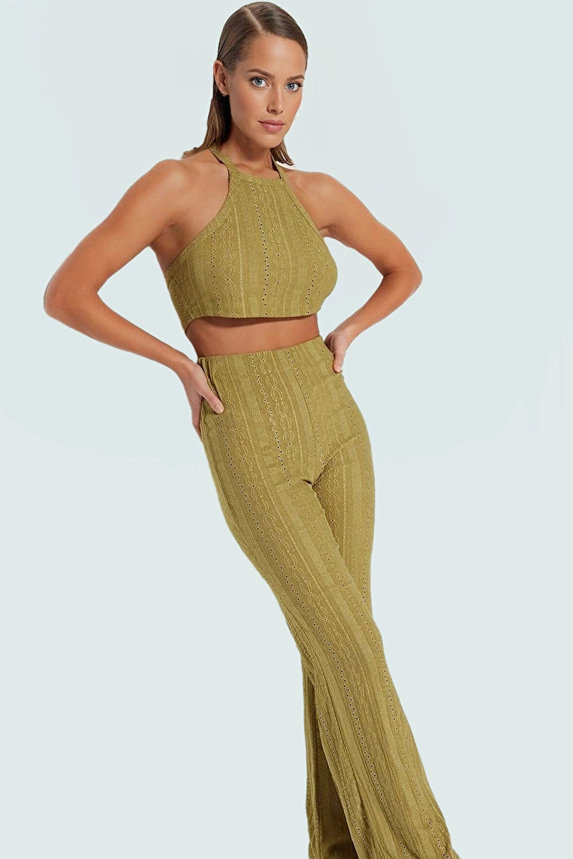 Dantel Detaylı Halter Yaka Crop Bluz ve Geniş Paça Pantolon Plaj Takımı Özel Tasarım