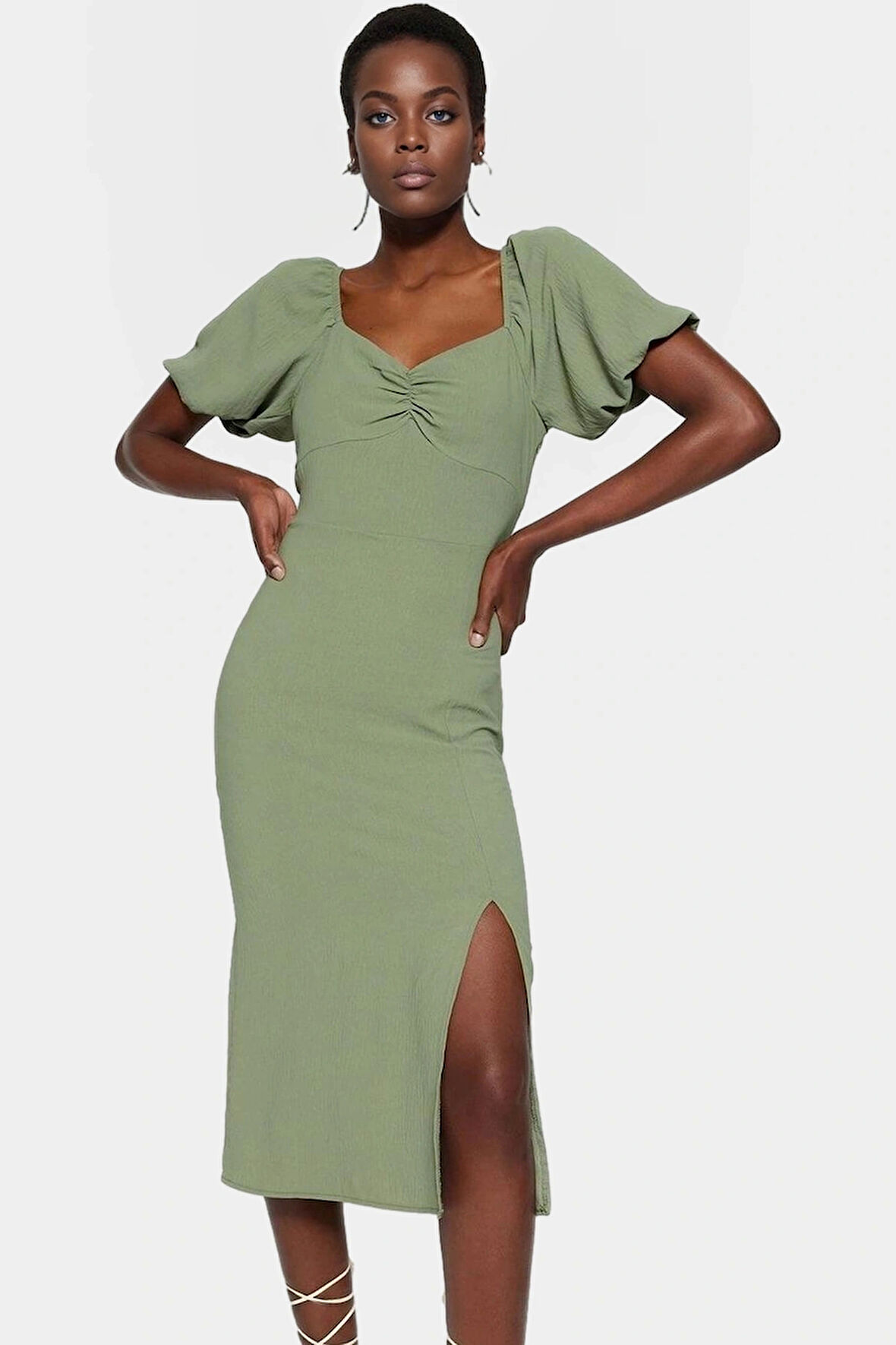 Şık Midi Boy Elbise A Line Kalıp Kısa Kollu Kalp Yaka Dokuma Kumaş Kaliteli İşçilik