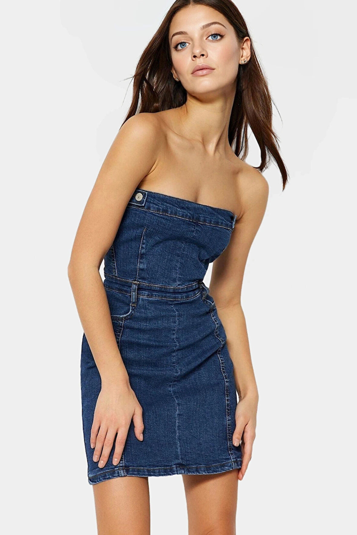 Mini Denim Elbise Fitted Kalıp Straplez Yaka Şık Görünüm Dayanıklı Malzeme Modern Stil
