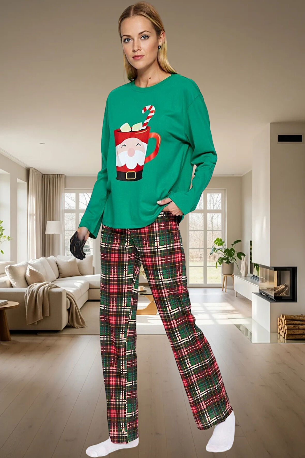 Kadın Kışlık %100 Pamuklu Pijama Takımı Rahat Yılbaşı Baskısı Konforlu Kesim Ve Şık