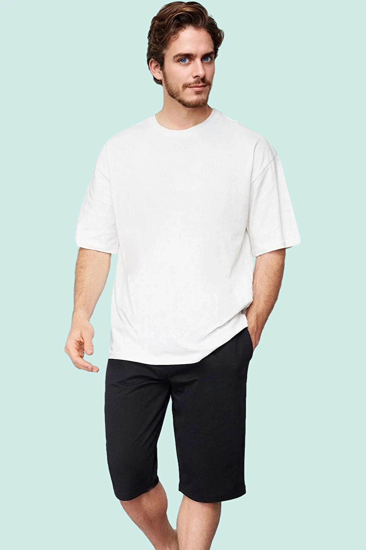 Erkek Basic Regular Normal Kesim Uzun Boy Lastikli Şort Rahat Günlük Kullanım Modern Tasarım