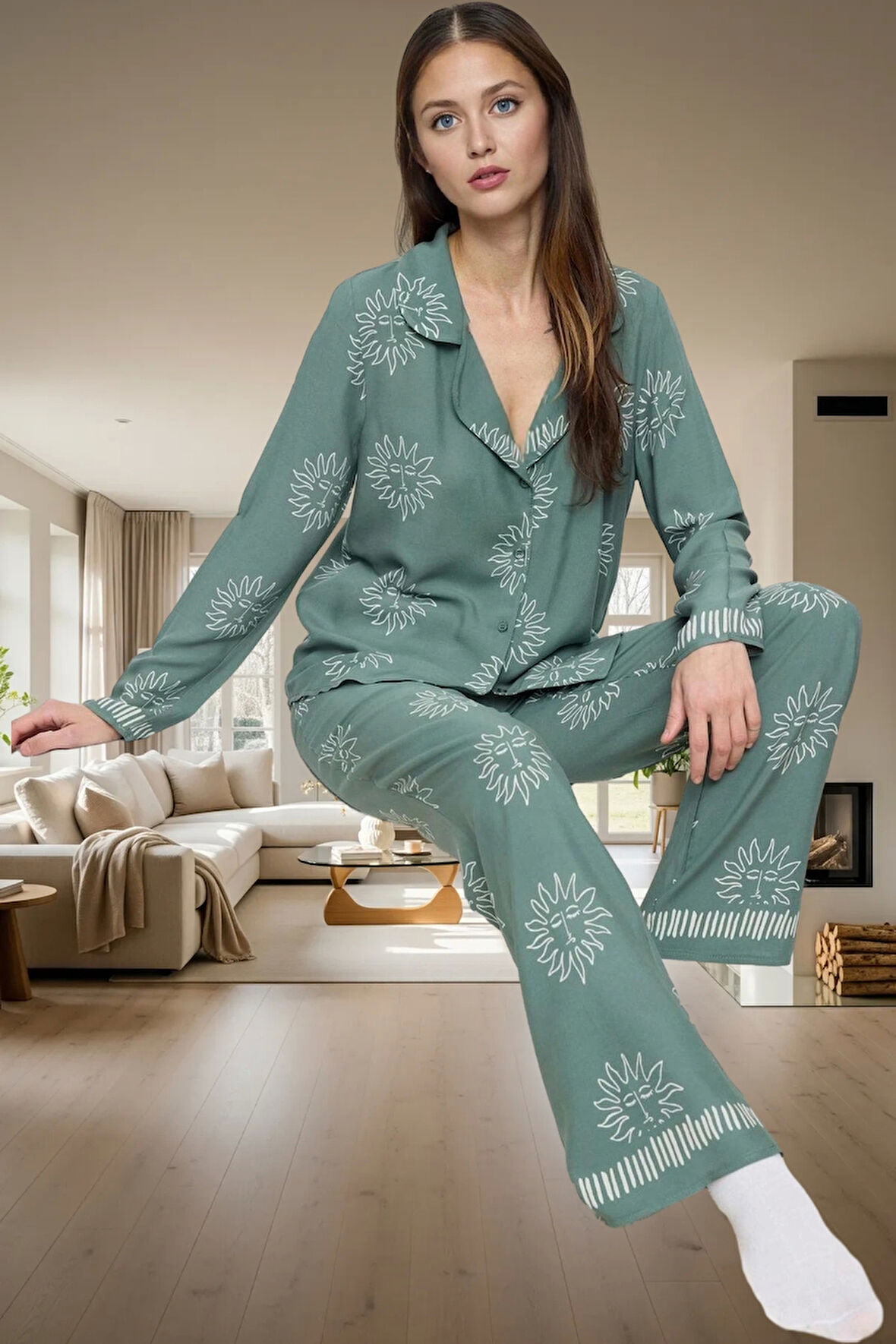 Kadın Güneş Desenli Viskon Pijama Takımı Kış Mevsimi İçin Rahat Ve Şık Kaliteli İşçilik
