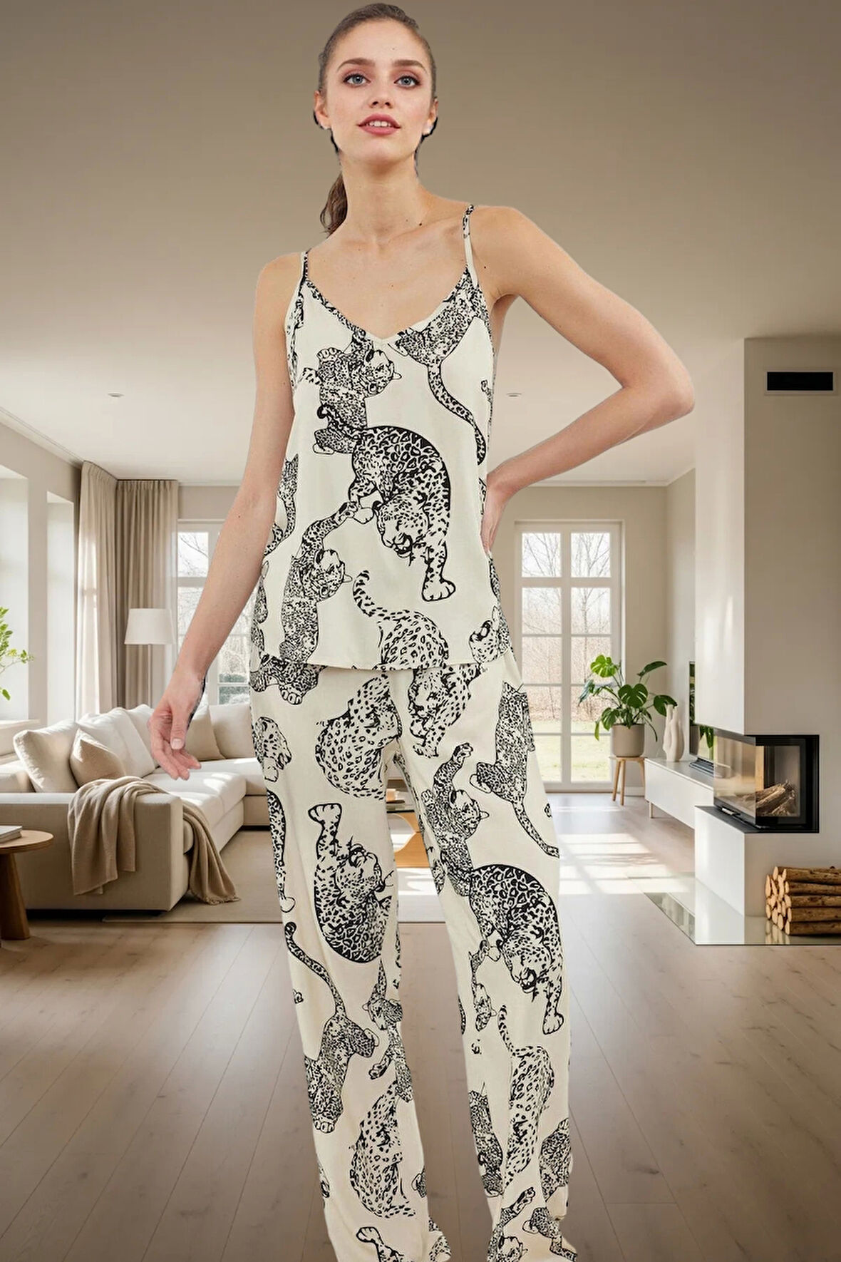 Kadın V Yaka İnce Askılı Kaplan Desenli Viskoz Pijama Takımı Modern Stil Şık Görünüm Seçkin Malzeme