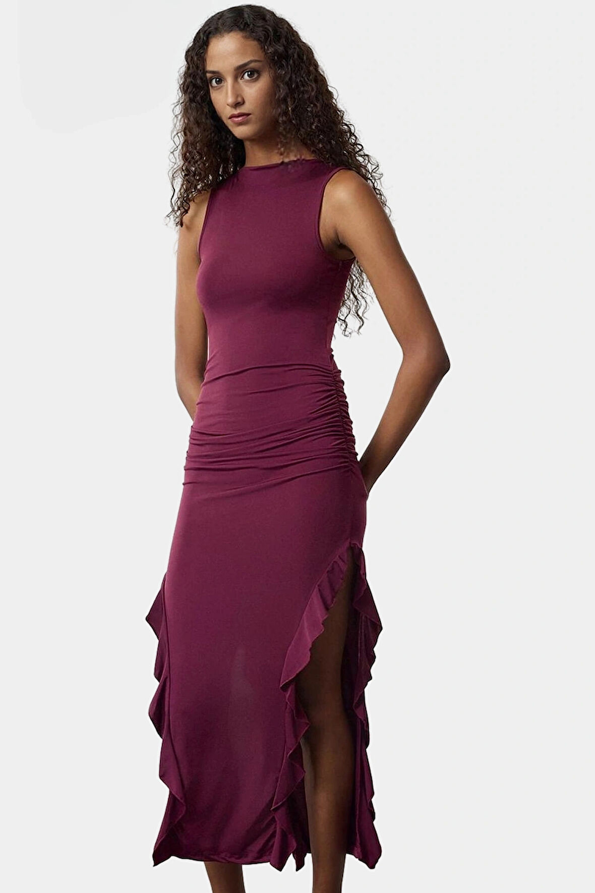 Maxi Elbise Örme Kumaş Kayık Yaka Fırfır Detaylı Şık Yazlık Seçkin Malzeme Zarifane Tasarım