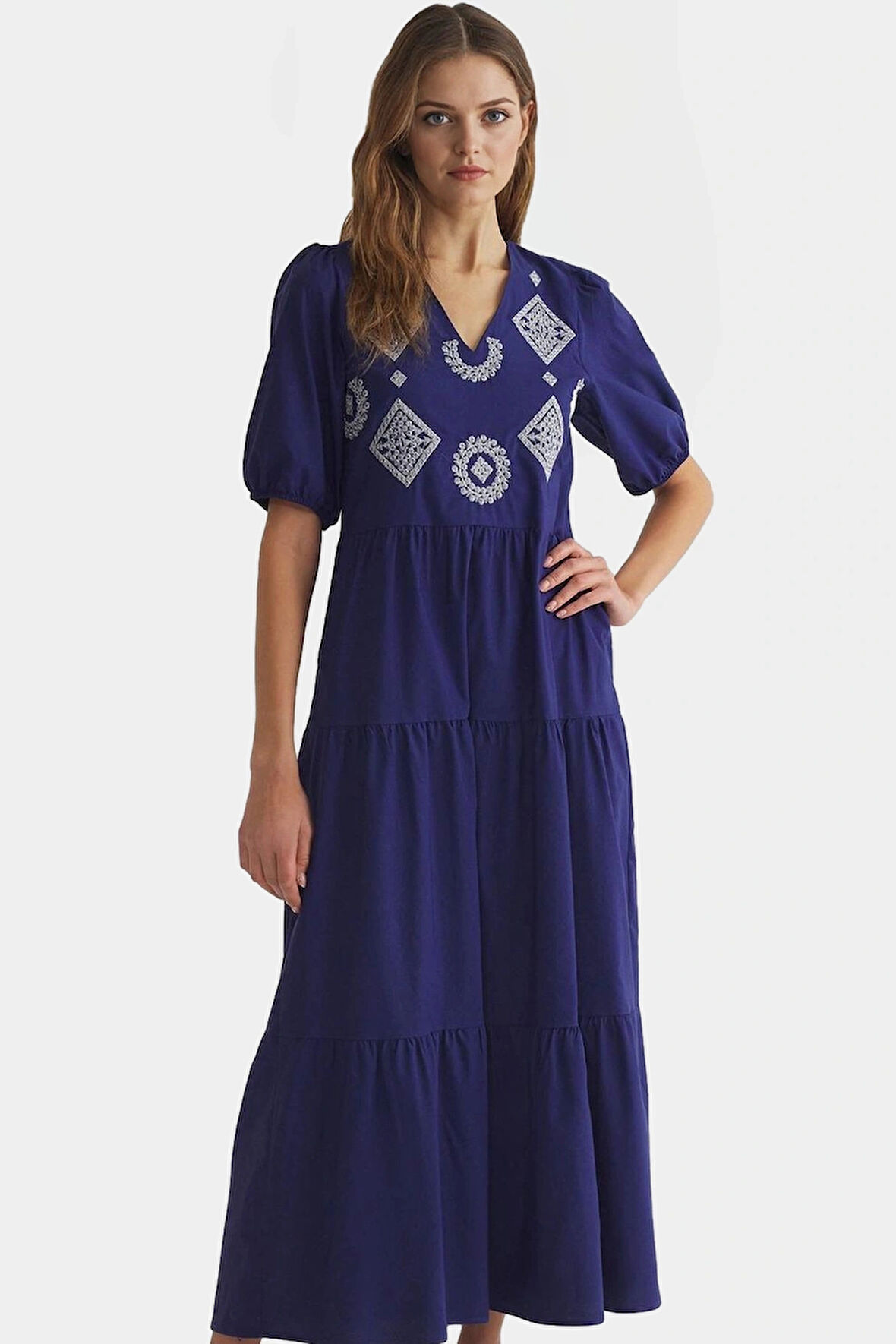 Nakışlı Maxi Elbise Pamuklu Polyester Dokuma Yazlık Günlük Trend Tasarım Seçkin Malzeme