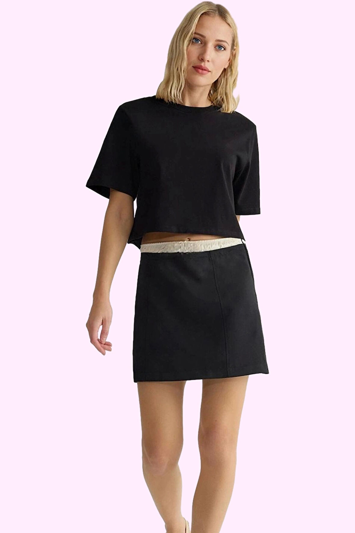 Kadın Mini Boy Gabardin Dokuma Etek Günlük Casual Stil Hafta Sonu Yaz Aylarının Vazgeçilmezi