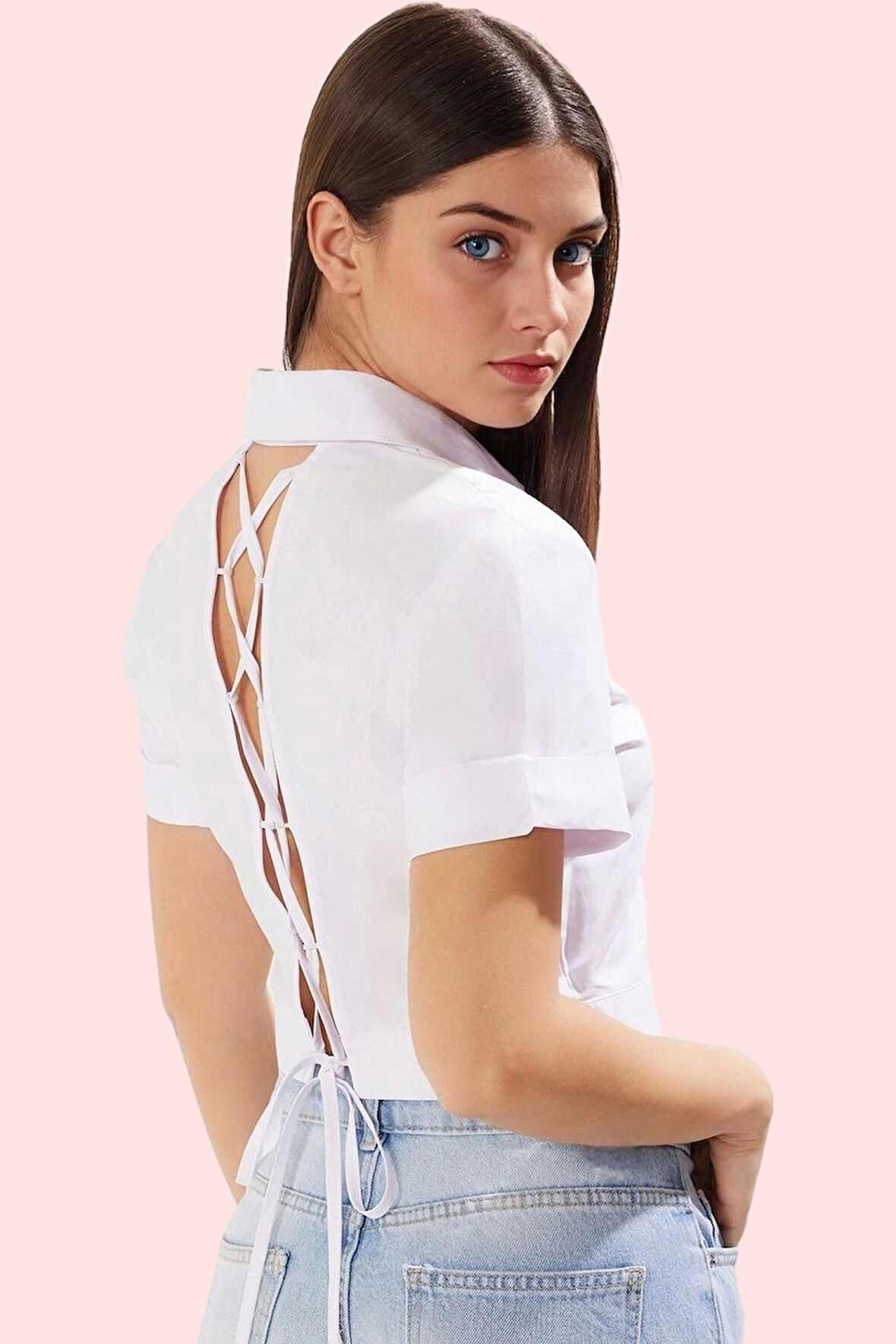 Kadın Kısa Kollu Crop Gömlek Düz Desen Fitted Kalıp Yaz Aylarının Vazgeçilmezi Günlük Kullanım