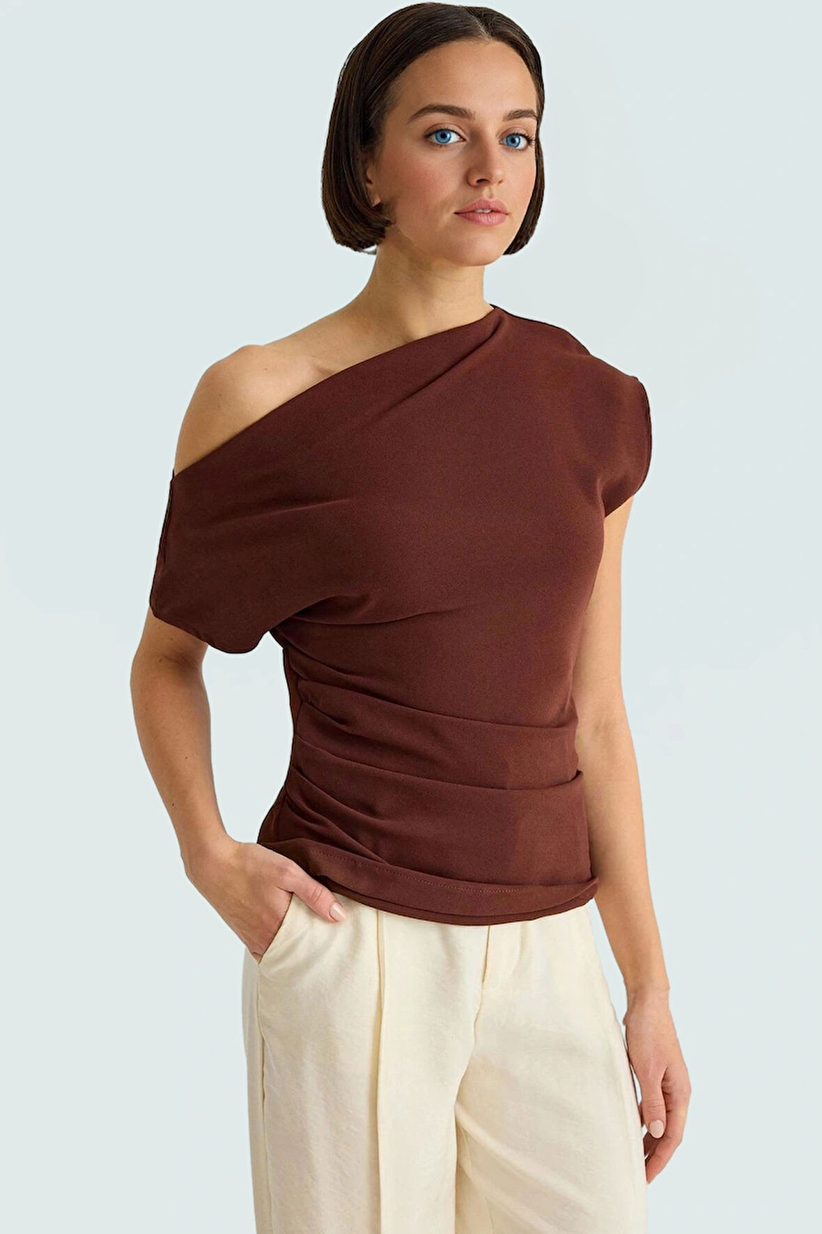 Kayık Yaka Tek Kol Krep Dokuma Bluz Şık Gece Kombinleri İçin Uzun Ömürlü Zarifane Tasarım