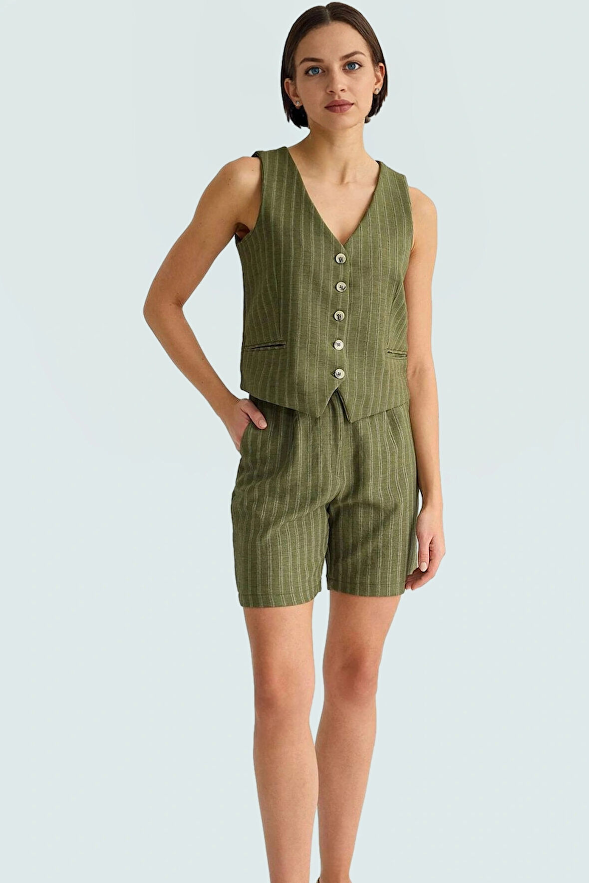 Yazlık V Yaka Yelek Şort Takım Viskon Süprem Dokuma Rahat Kullanım Konforlu Kesim Premium Kalite