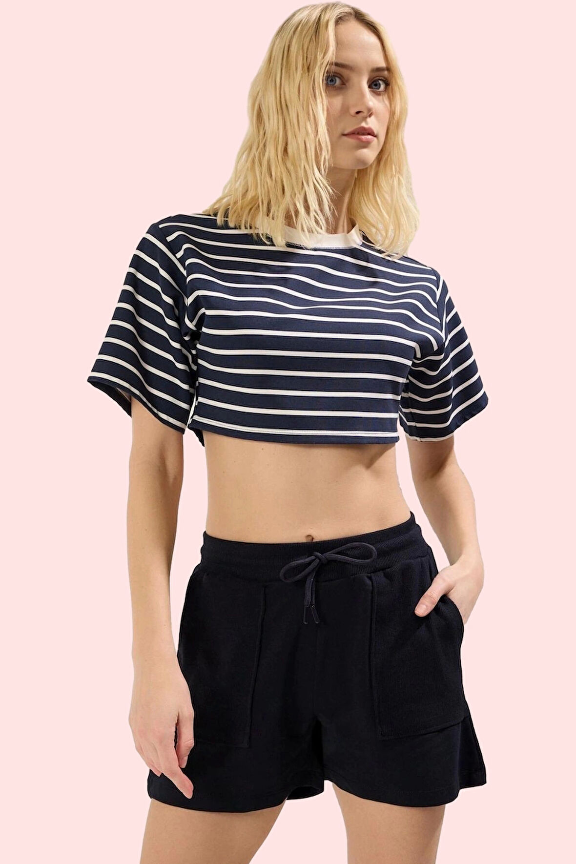 Kadın Relaxed Şort Cep Detaylı Rahat Kalıp Yazlık Günlük Hafta Sonu Yaz Aylarının Vazgeçilmezi