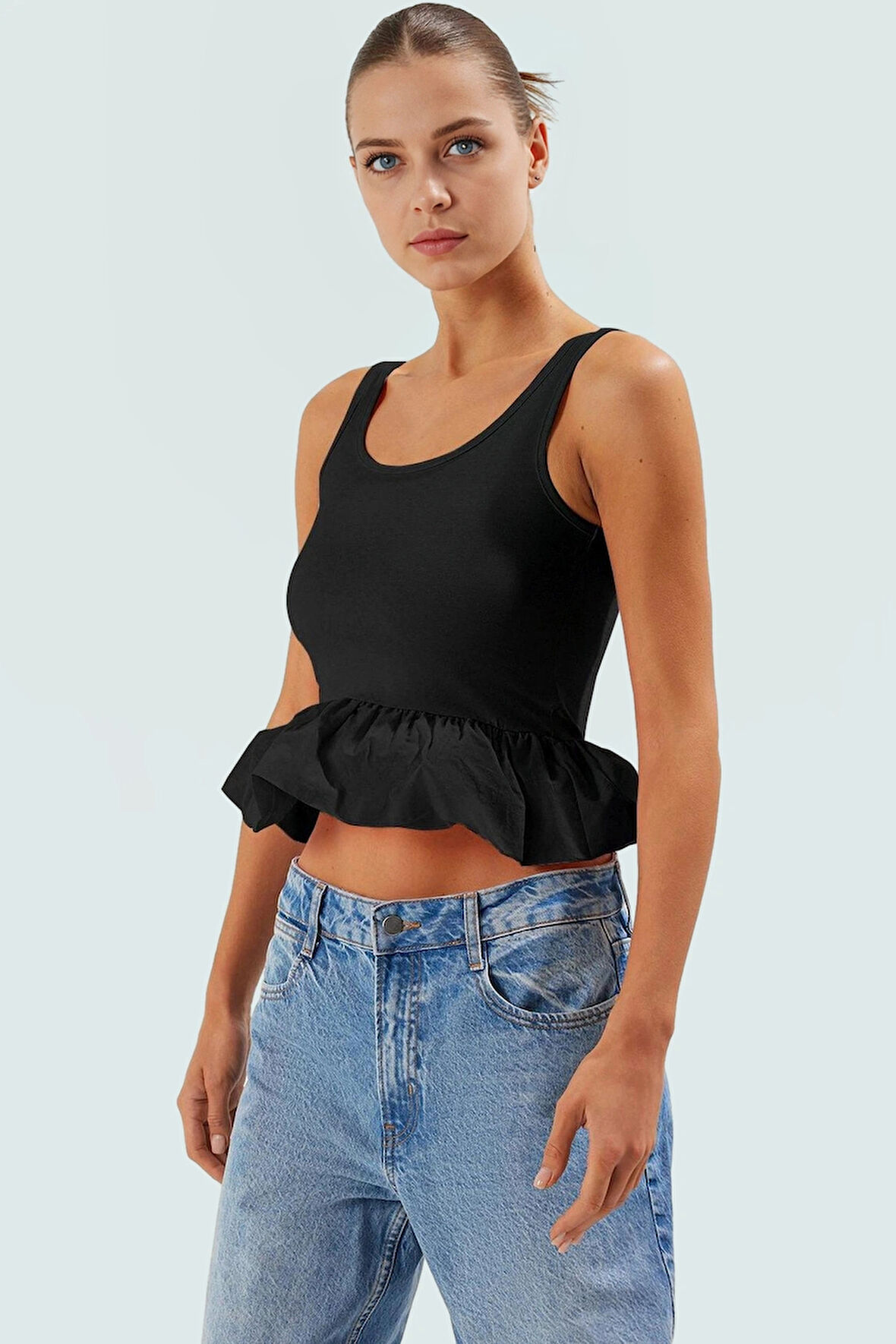 Kolsuz Örme Bluz Fitted Kalıp Havuz Yaka Yazlık Crop Günlük Kullanım İçin Özel Tasarım