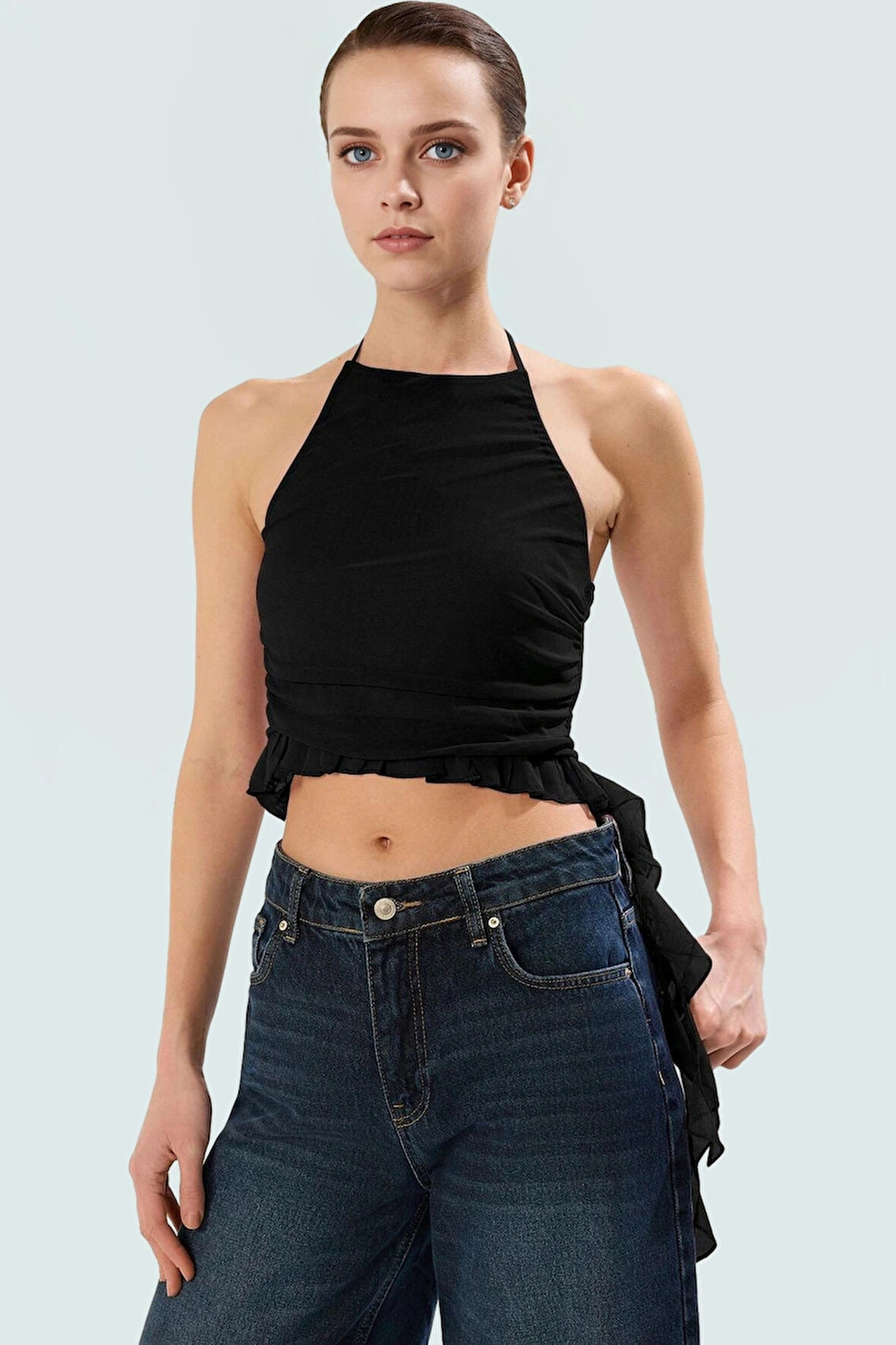 Halter Yaka Fitted Örme Bluz Krop Boy Yazlık Şık Tasarım Mükemmel Uyum Seçkin Malzeme