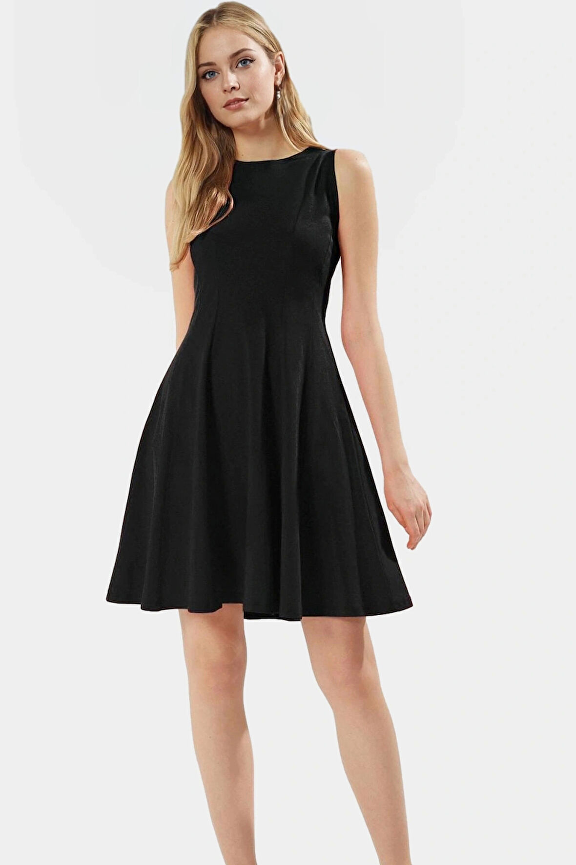 Yazlık Mini Örme Elbise Bisiklet Yaka Kadın Günlük Modern Stil Şık Görünüm