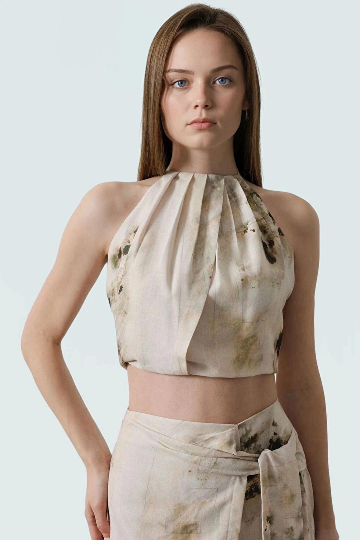 Keten Görünümlü Halter Yaka Kolsuz Crop Bluz Rahat Yazlık Günlük Stil Ve Şık