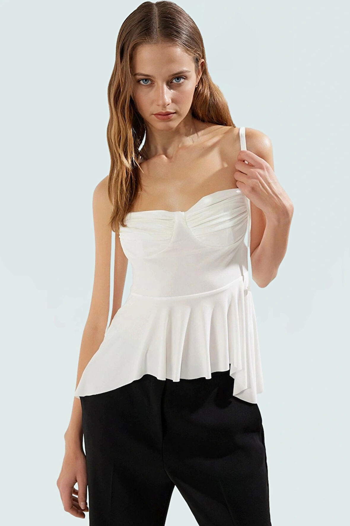 Kalp Yaka Fitted Örme Bluz Şık Gece Kombinleri İçin Premium Kalite Seçkin Malzeme