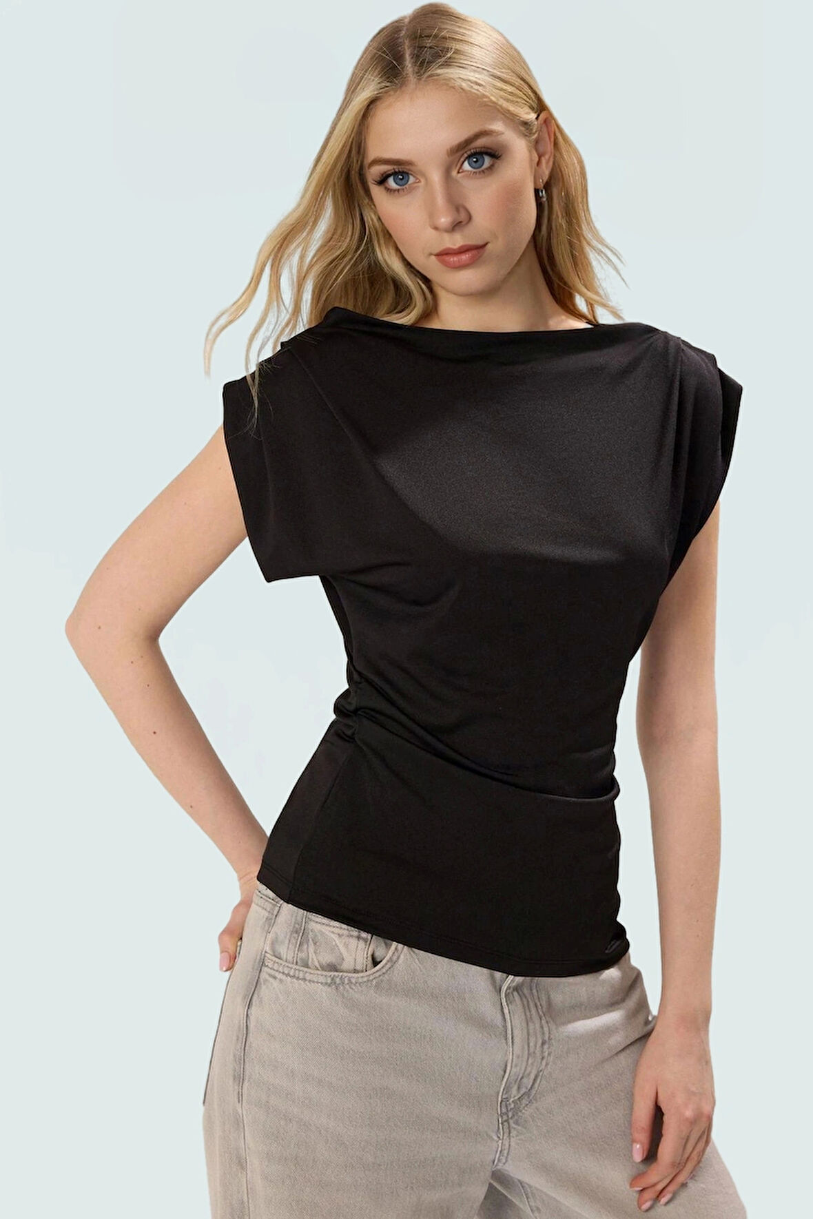 Fitted Kısa Kollu Örme Bluz Rahat Günlük Stil Zarifane Tasarım Konforlu Kesim