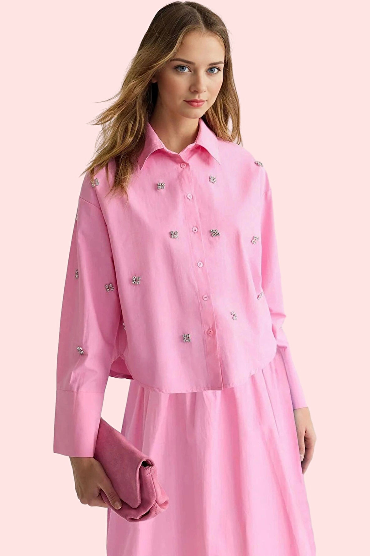 Kadın Oversize Dokuma Gömlek Taş Detaylı Uzun Kollu Günlük Hafta Sonu Yaz Aylarının Vazgeçilmezi